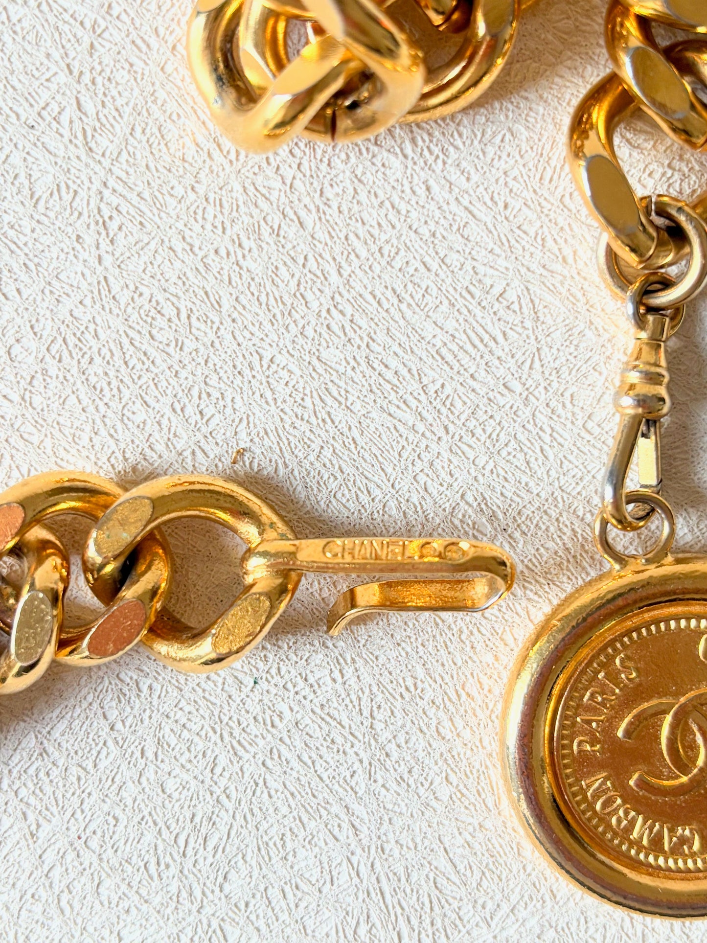 CHANEL Ceinture Chaine Maillon