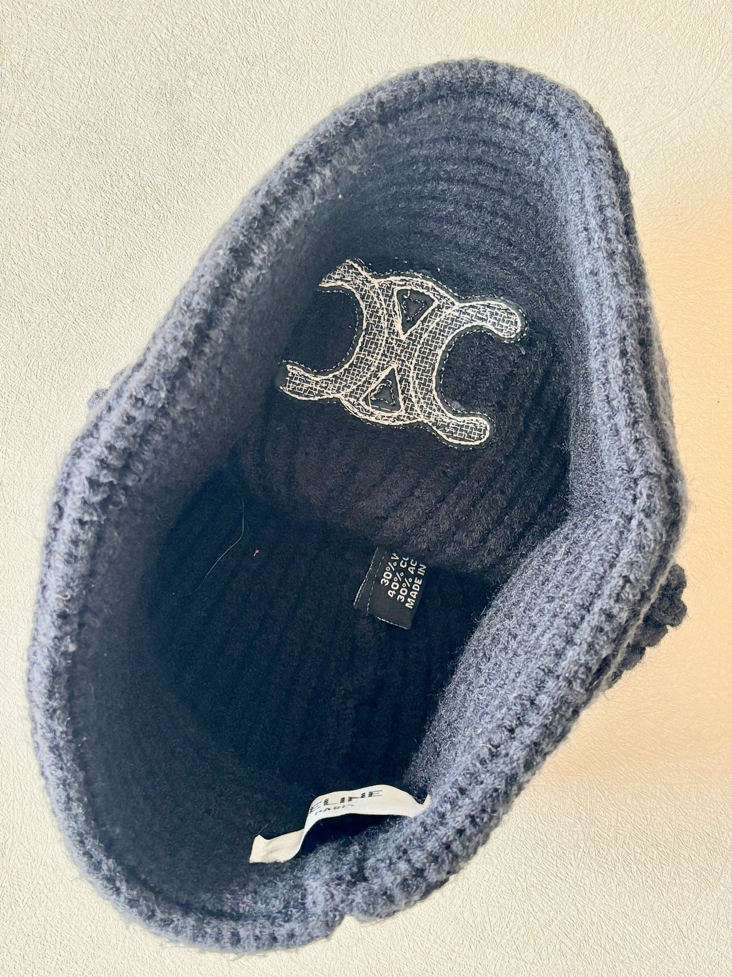 CÉLINE Bonnet cloche Triomphe