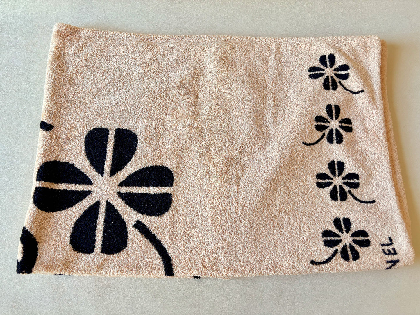 CHANEL Drap de Plage