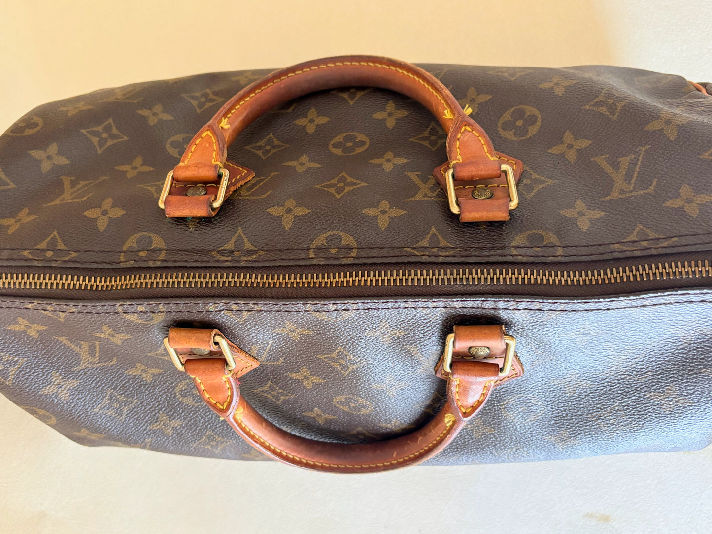 LOUIS VUITTON Speedy 35