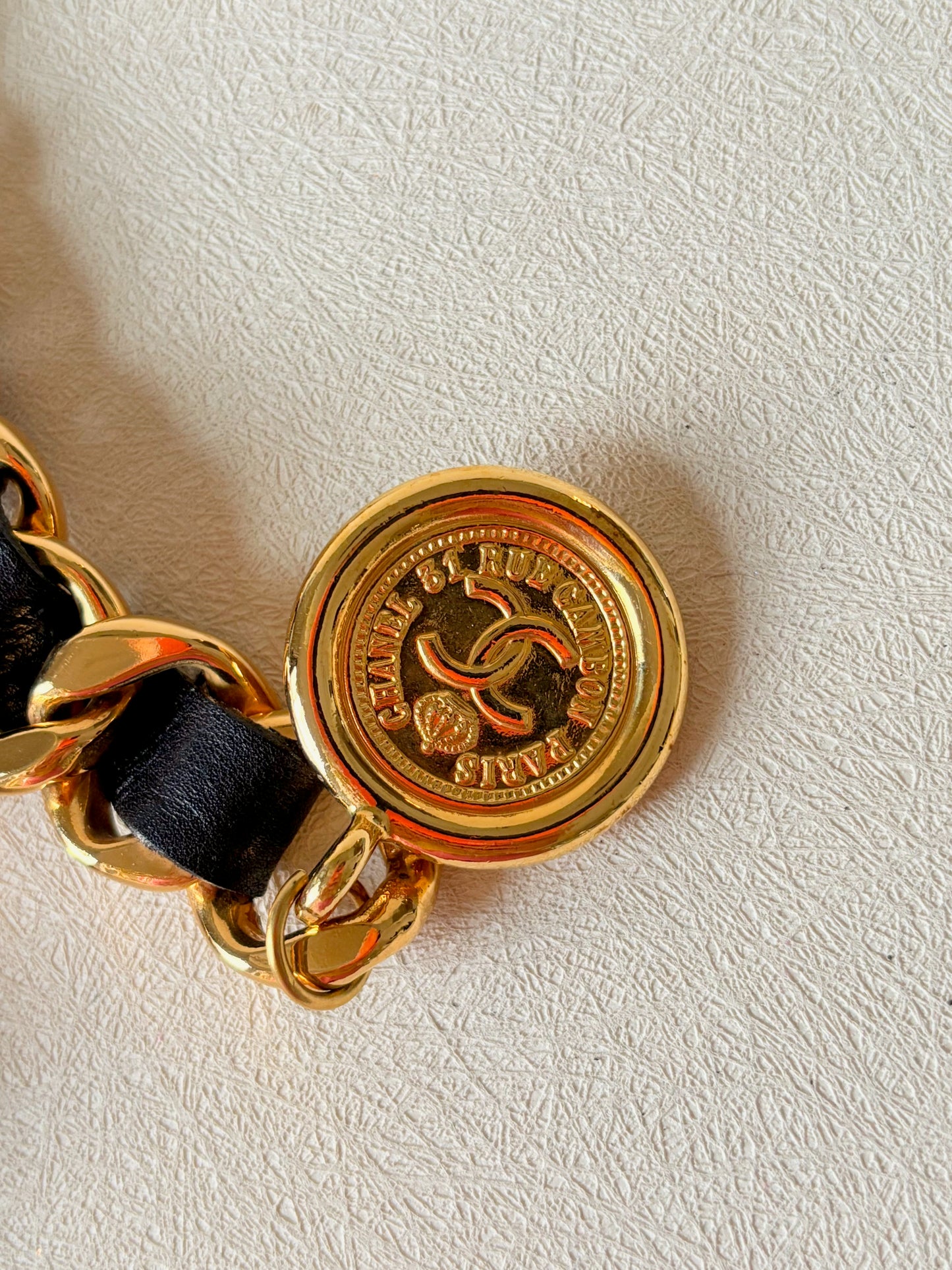 CHANEL Ceinture triple gros maillons