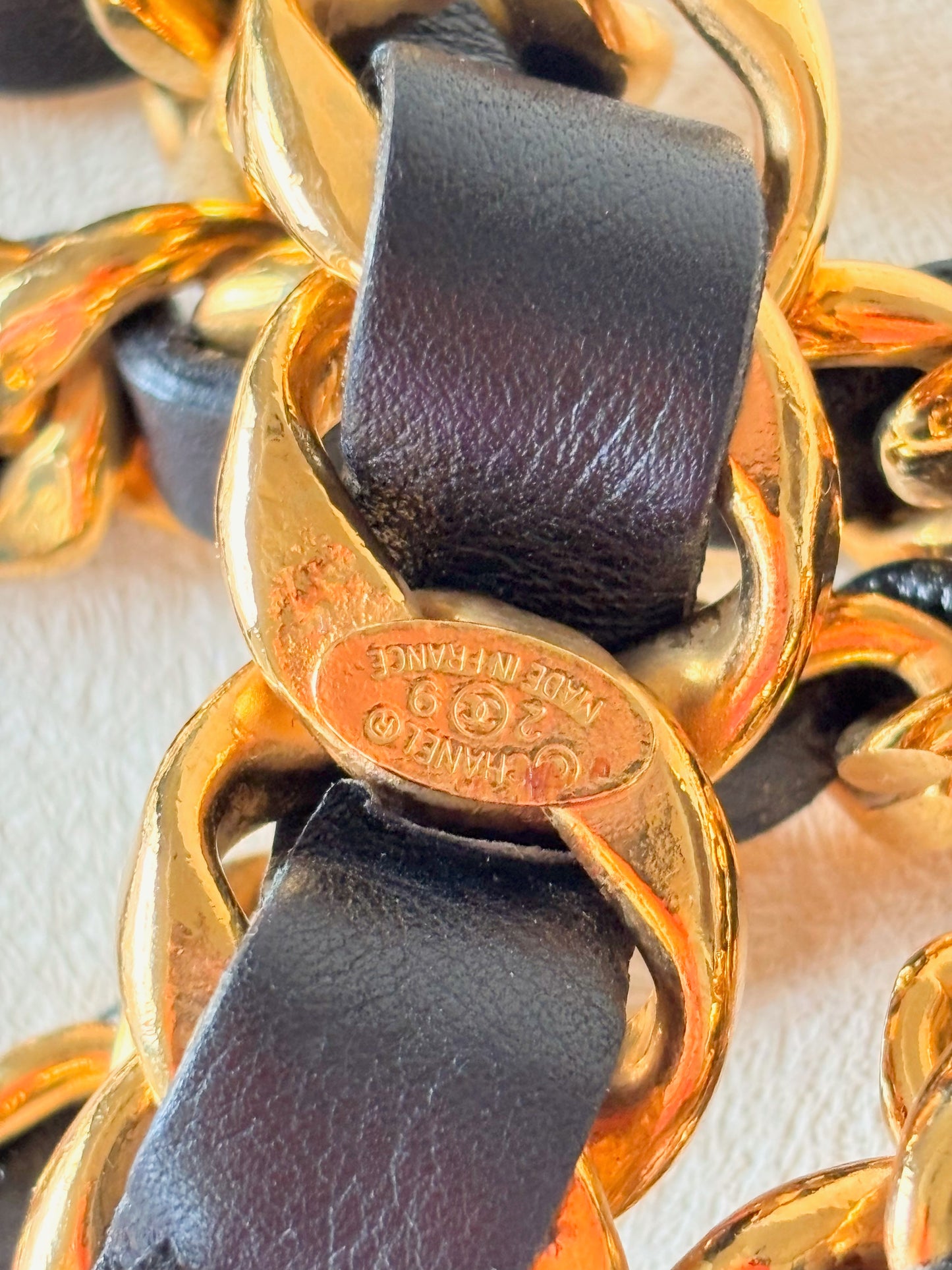 CHANEL Ceinture triple gros maillons