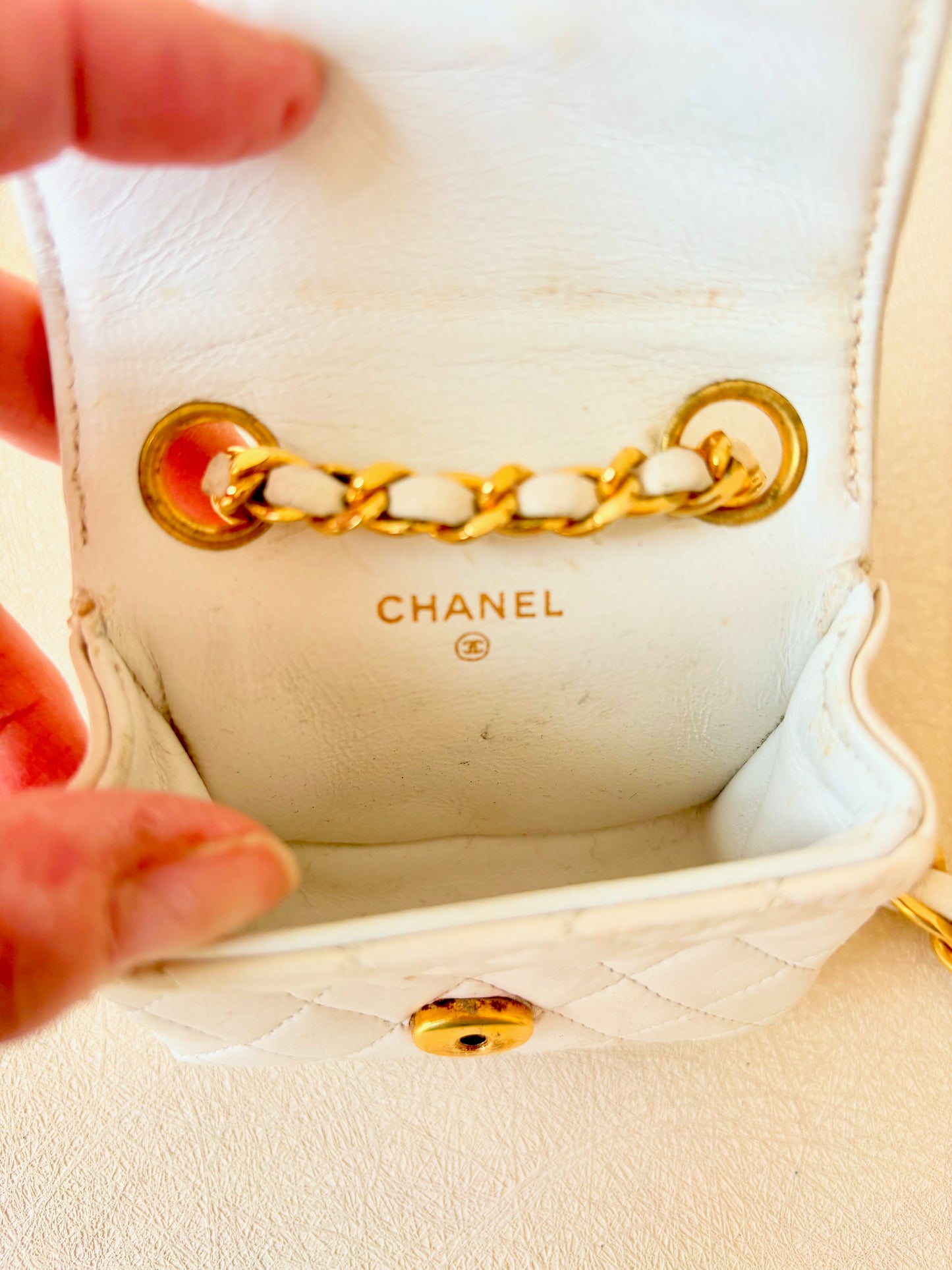 CHANEL Mini-sac Timeless et ceinture