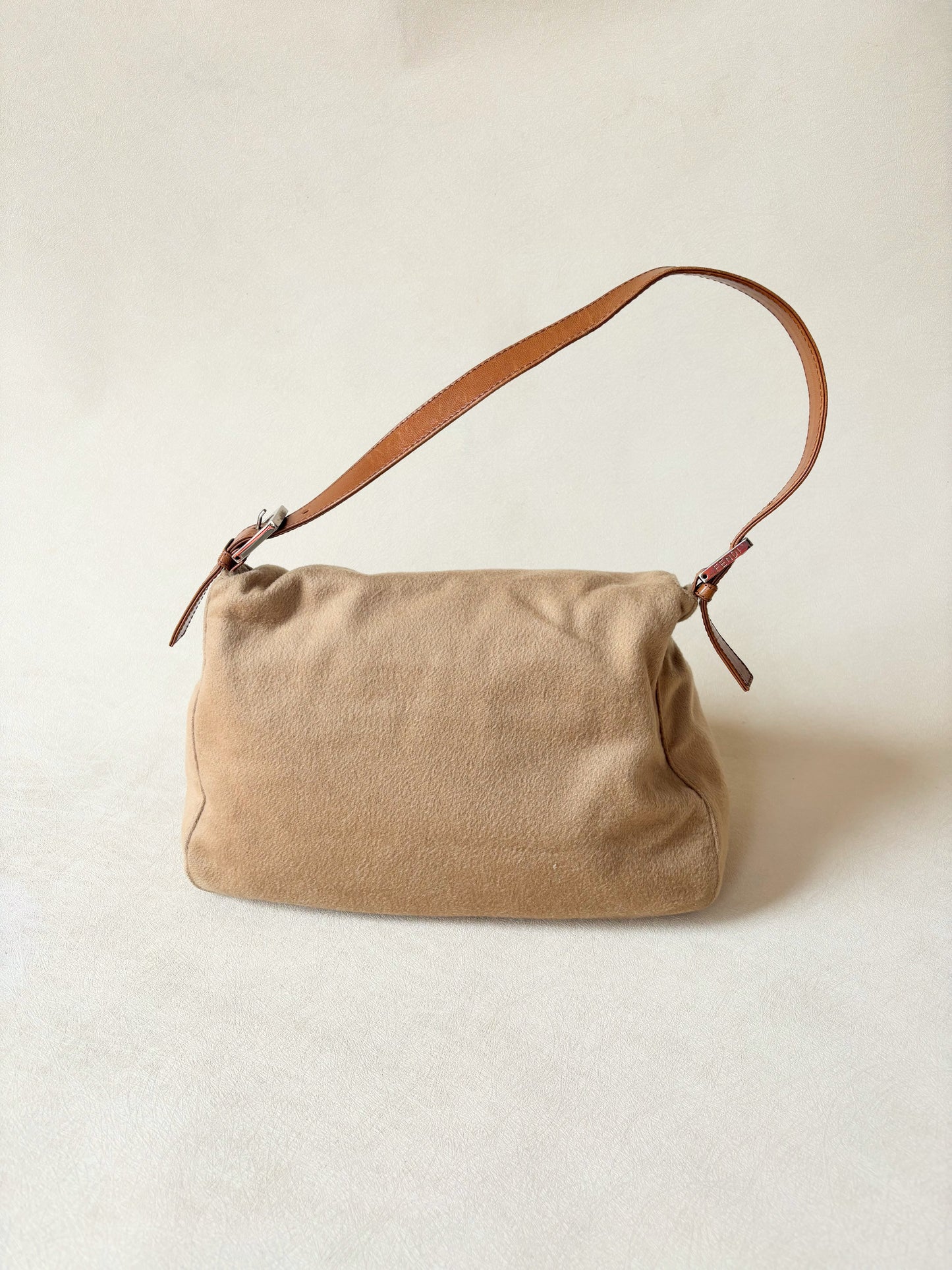 FENDI Sac Mamma Baguette