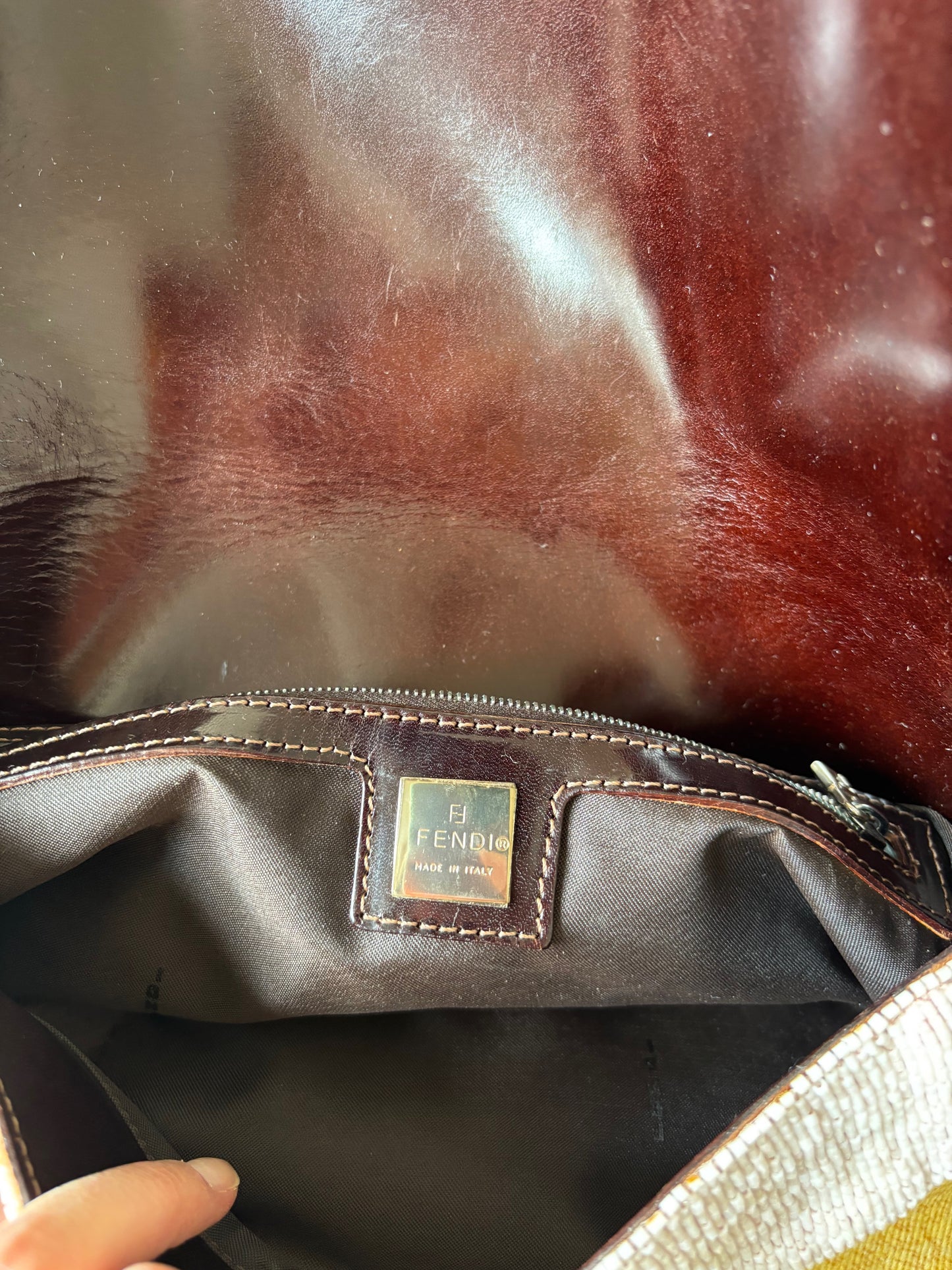 FENDI Sac Mamma Baguette Ricami