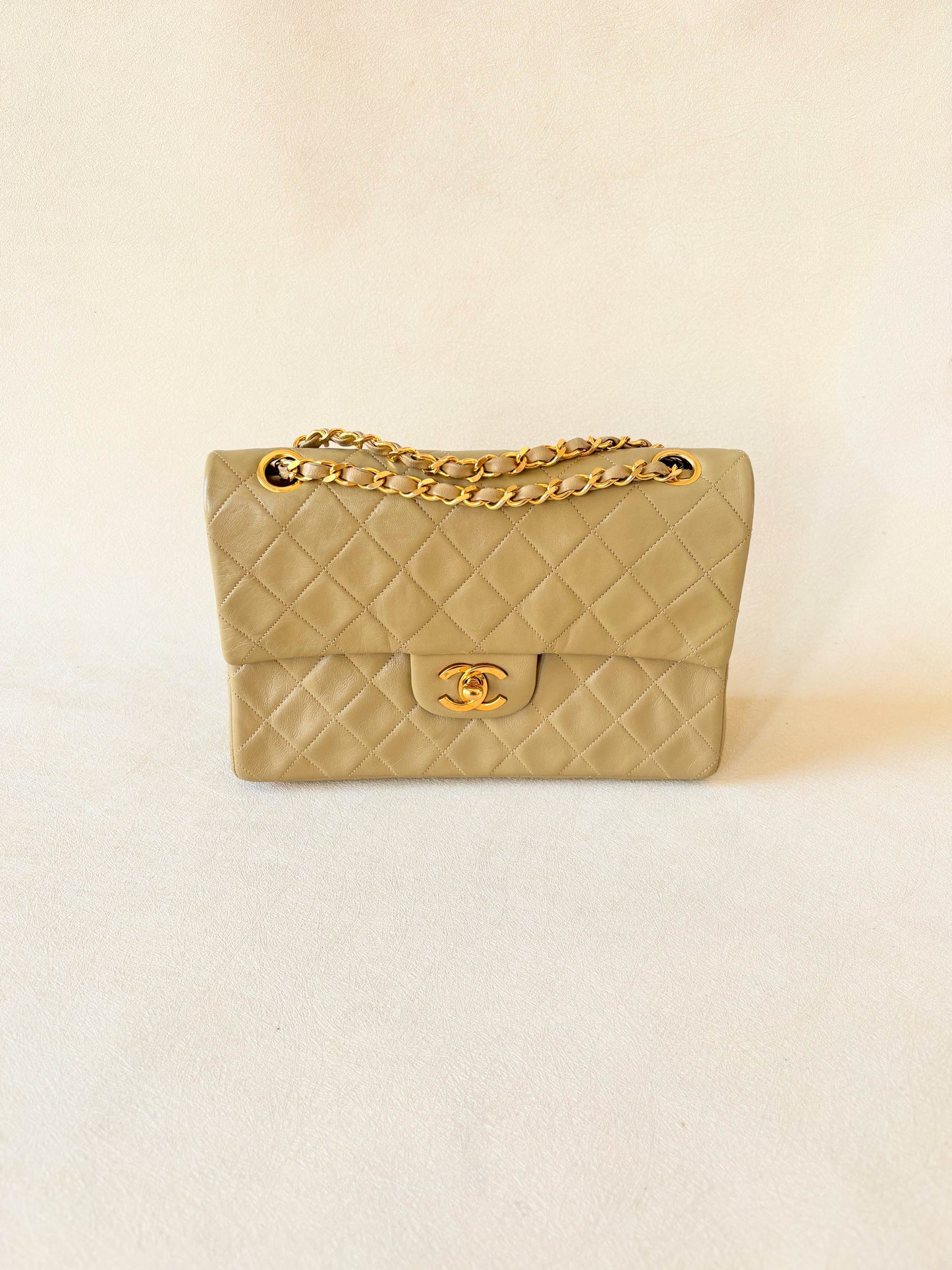 CHANEL Sac Timeless Classic 23