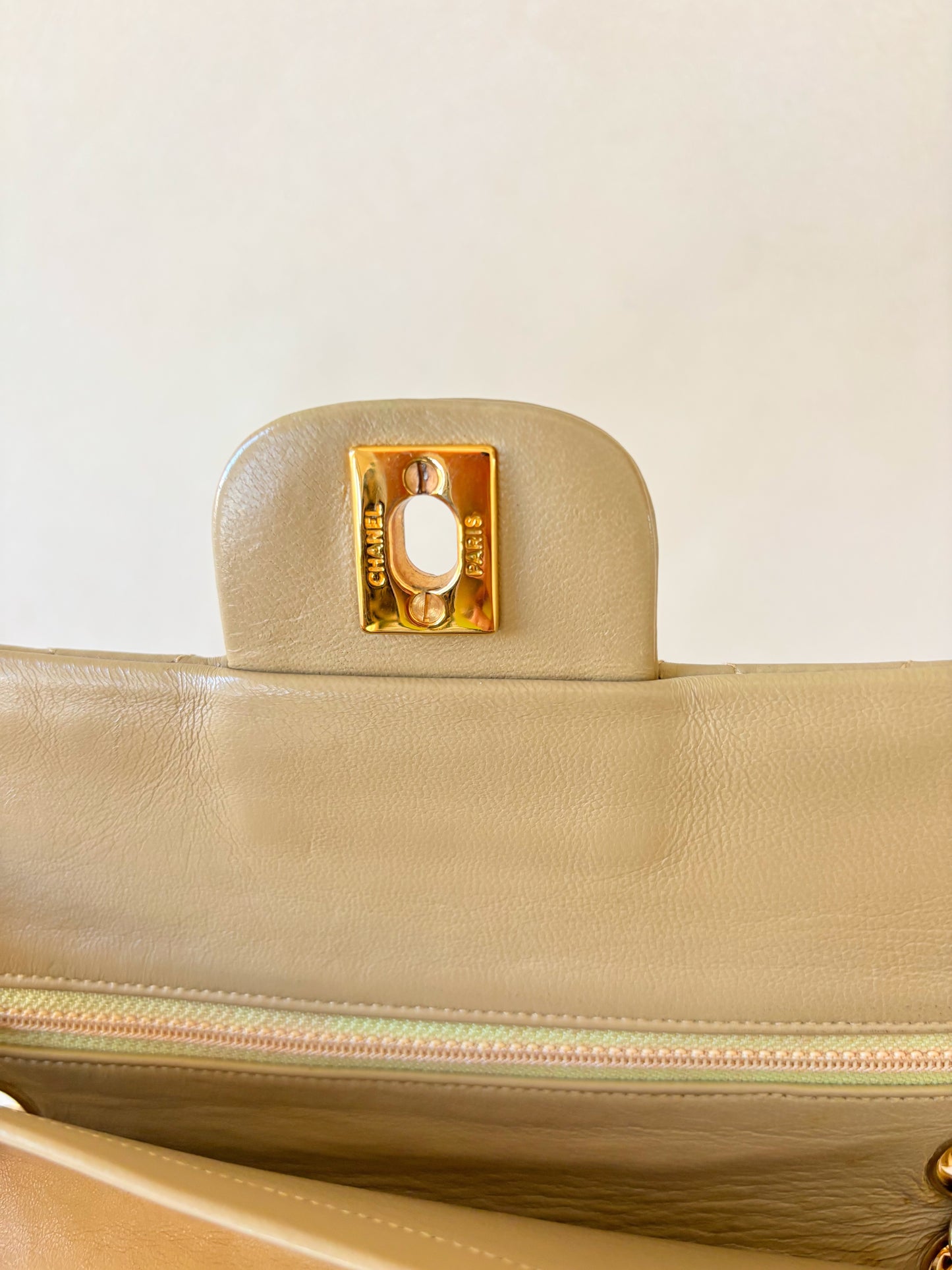 CHANEL Sac Timeless Classic 23