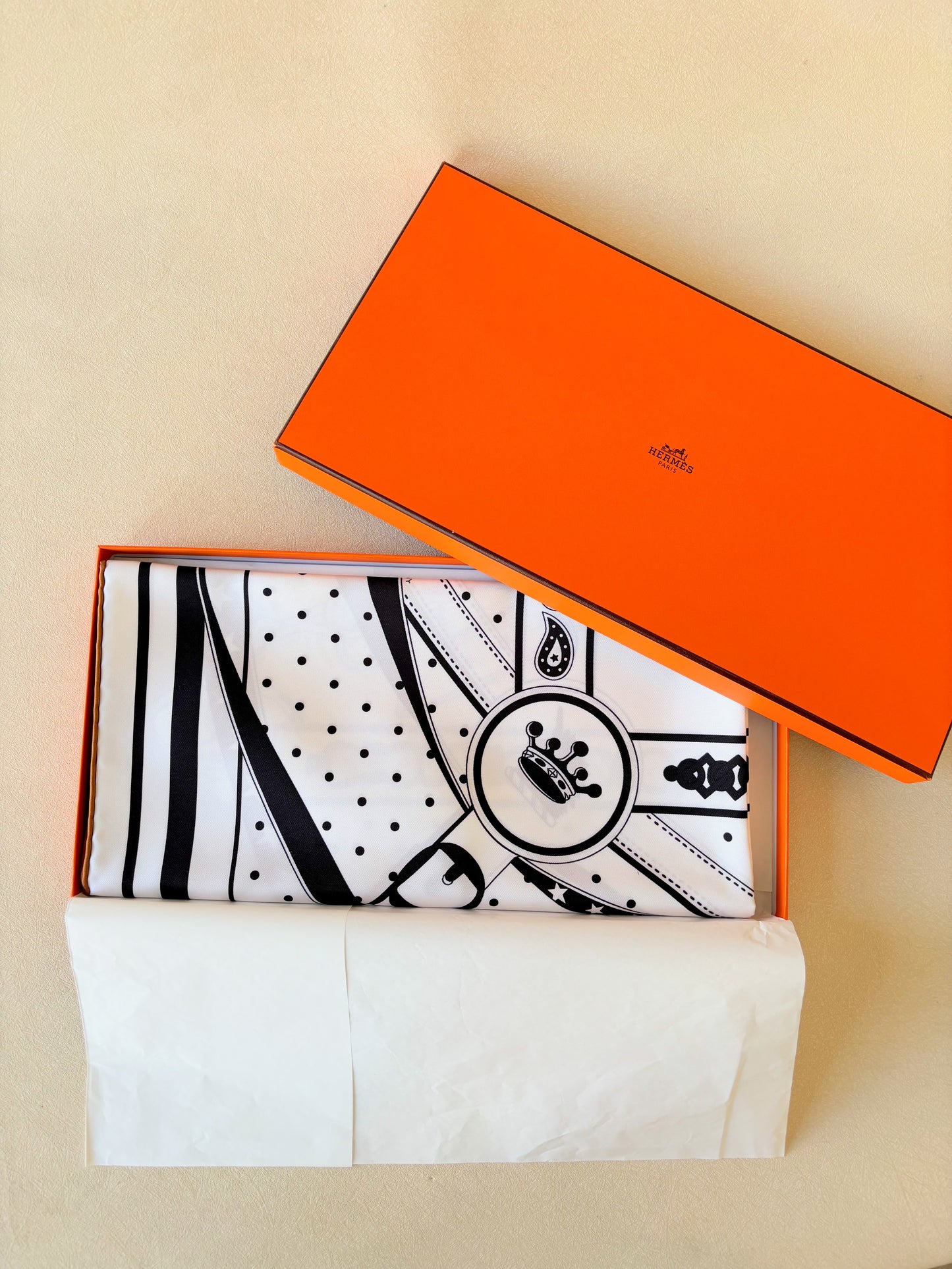HERMÈS Carré 140 Bandana