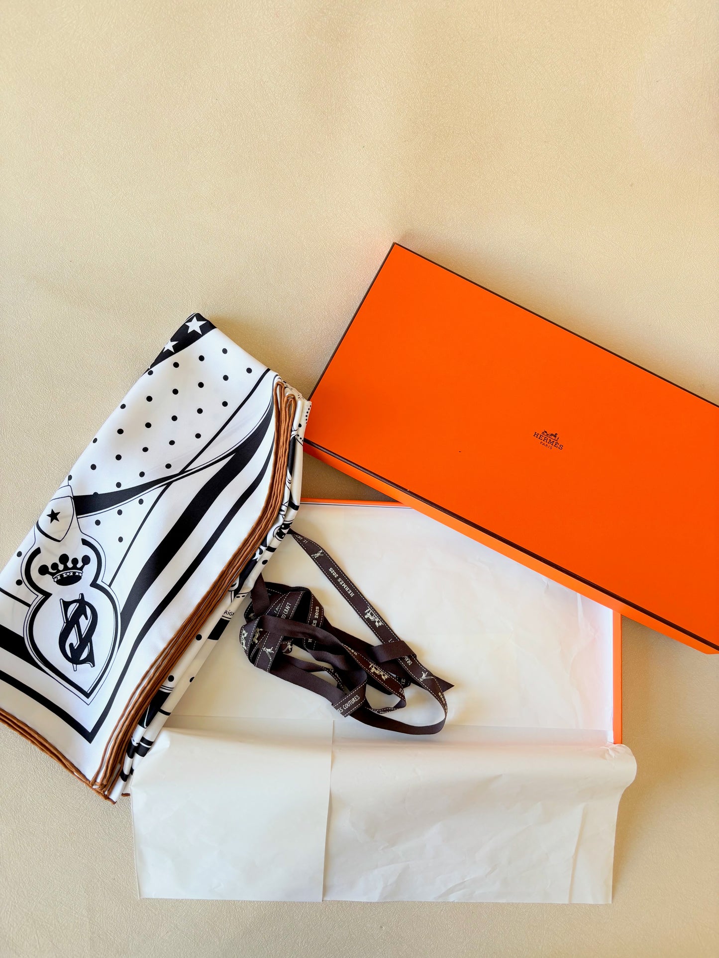 HERMÈS Carré 140 Bandana