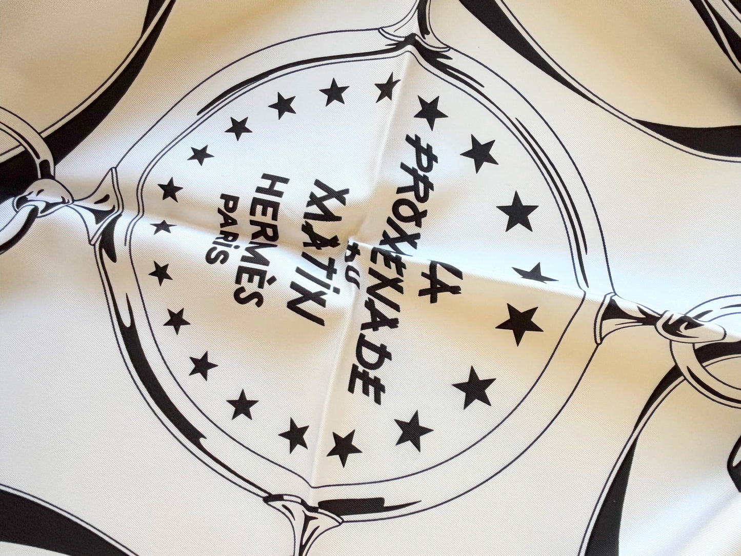 HERMÈS Carré 140 Bandana