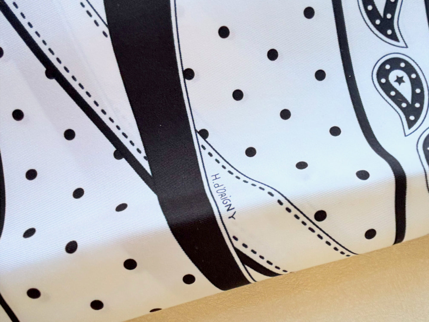HERMÈS Carré 140 Bandana