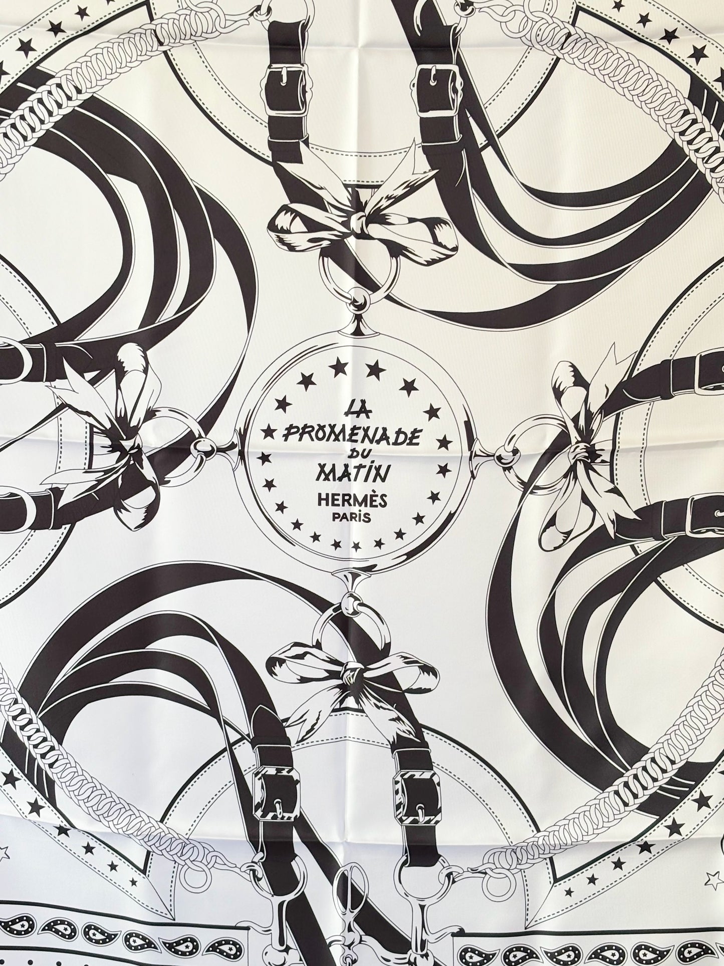 HERMÈS Carré 140 Bandana