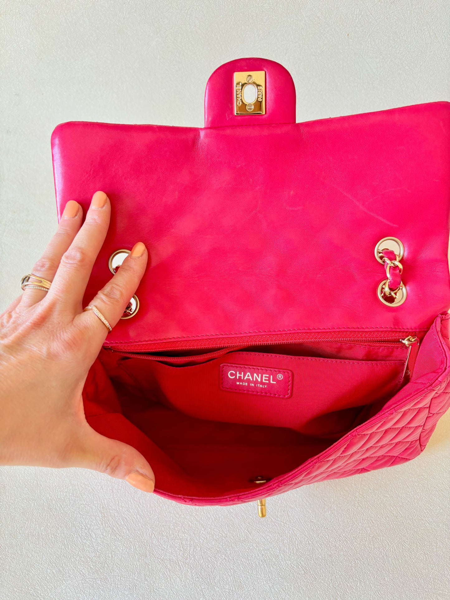CHANEL Sac Timeless Classic Valentine