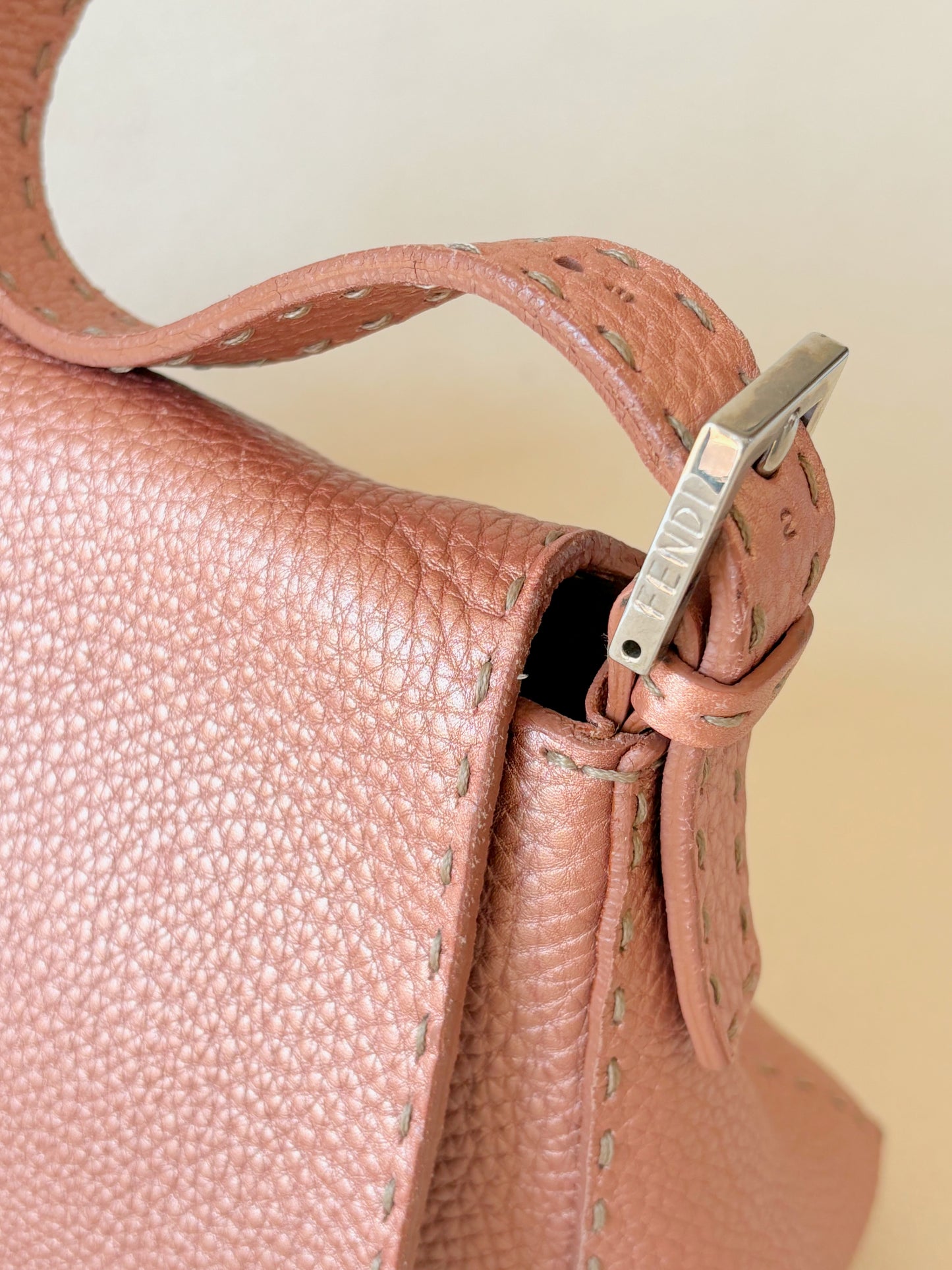 FENDI Sac Mamma Baguette
