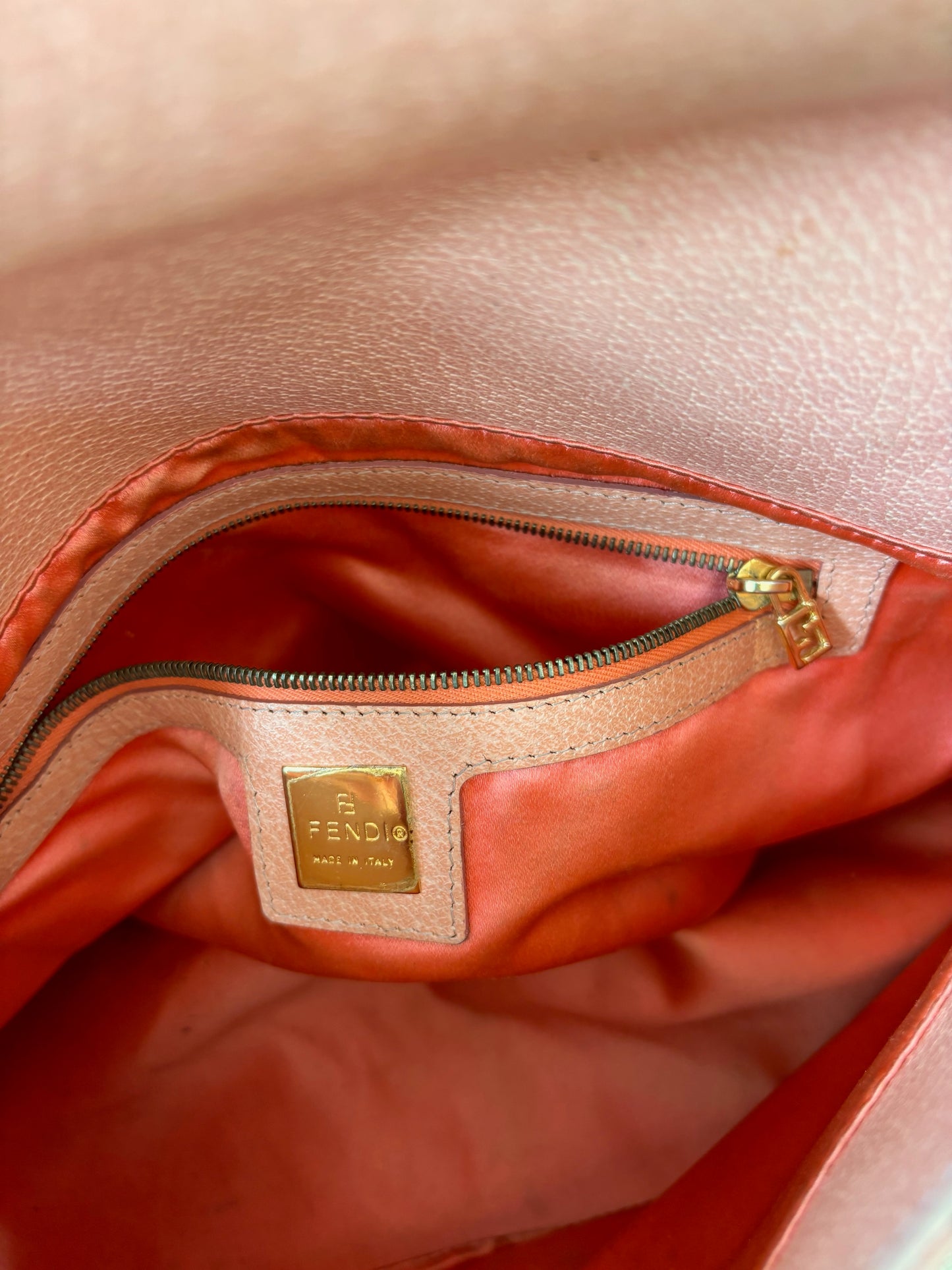 FENDI Sac Mamma Baguette
