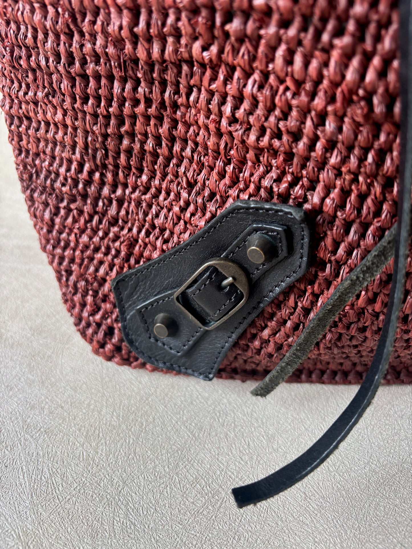 BALENCIAGA Panier en raphia