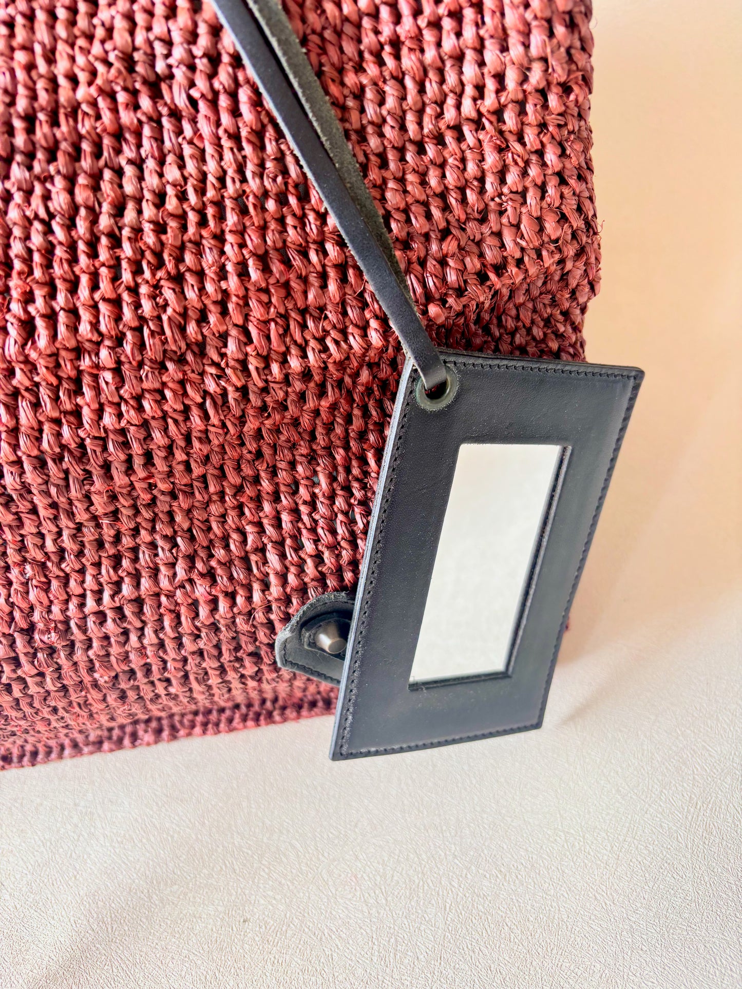 BALENCIAGA Panier en raphia