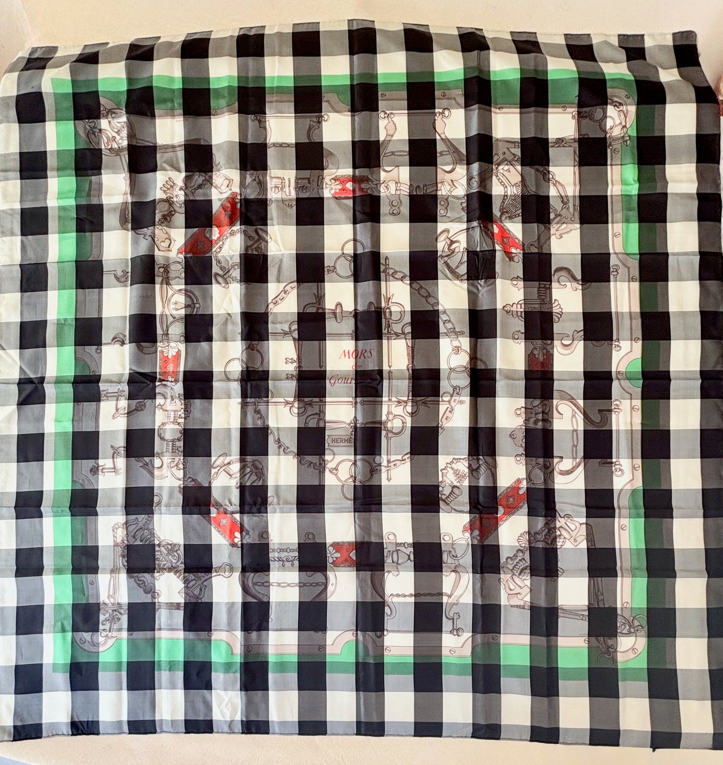 HERMÈS Carré Vichy