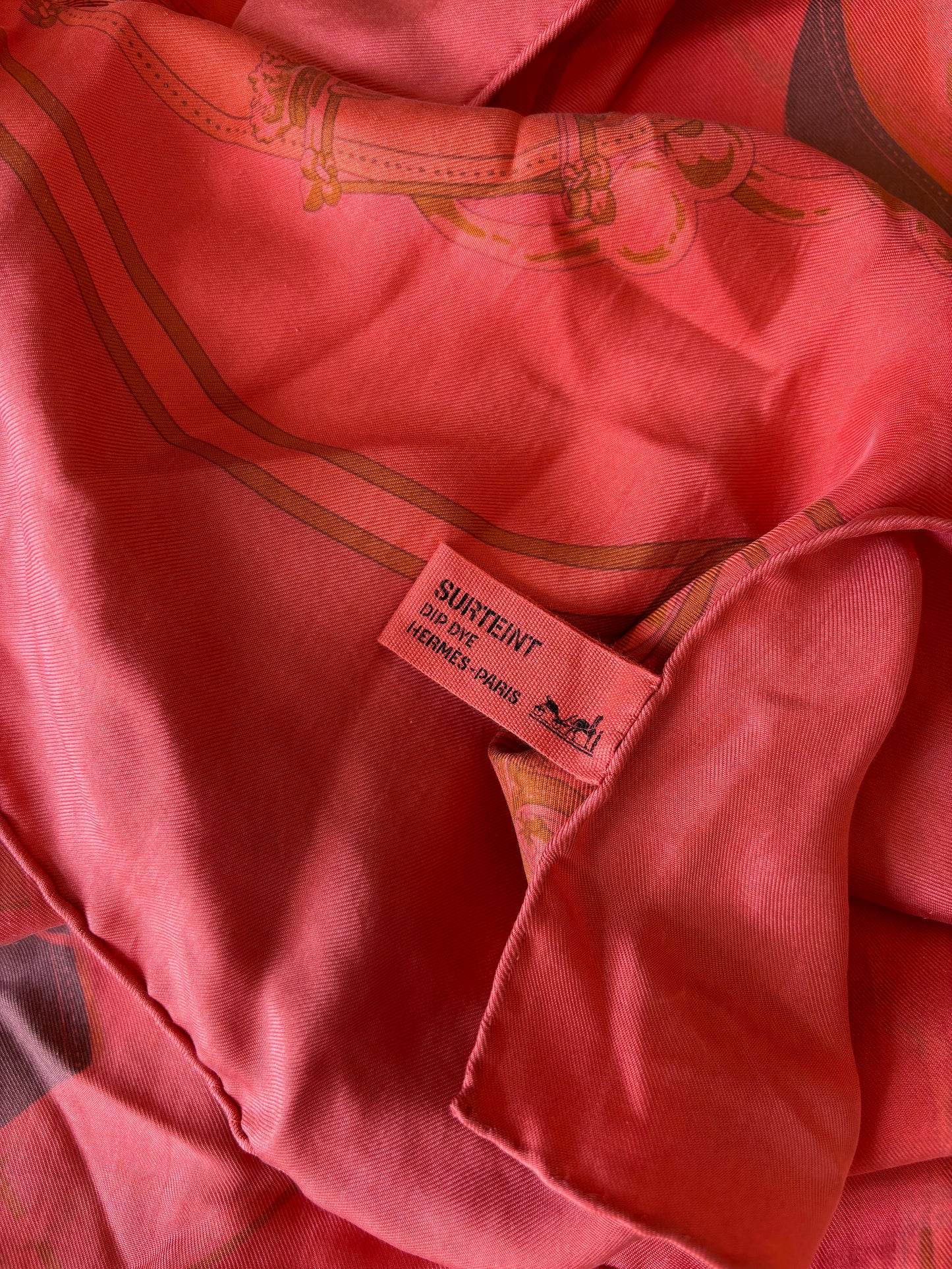 HERMÈS Carré Géant Surteint