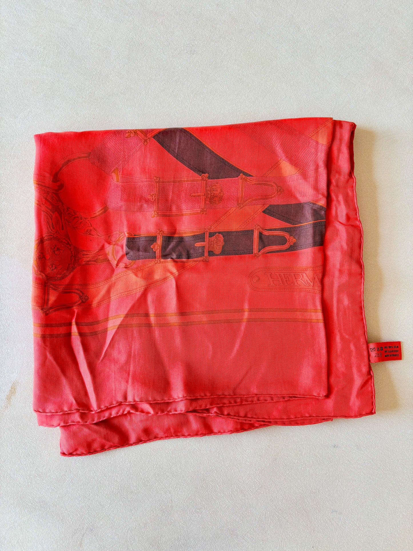 HERMÈS Carré Géant Surteint