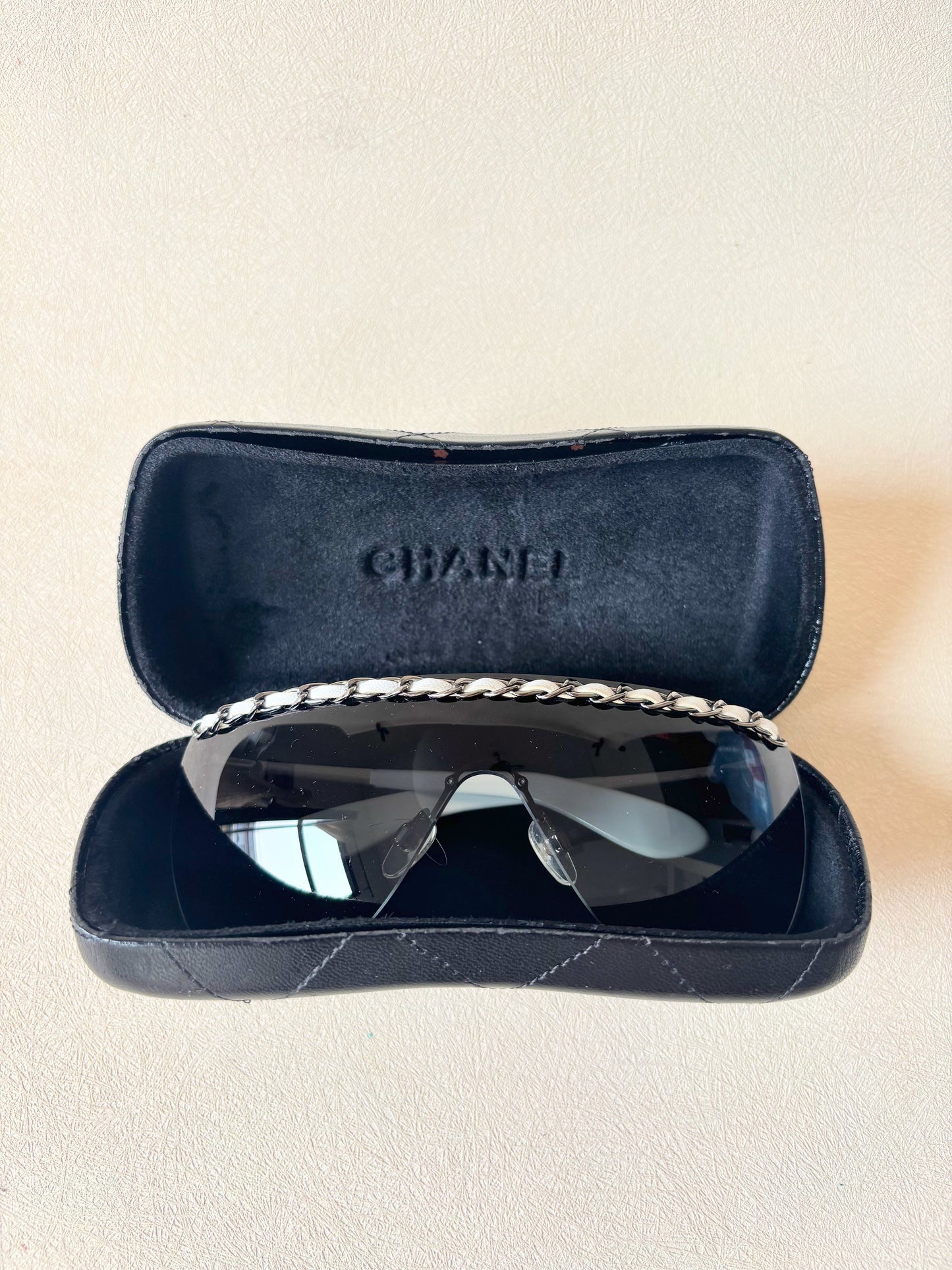 CHANEL Lunettes de soleil