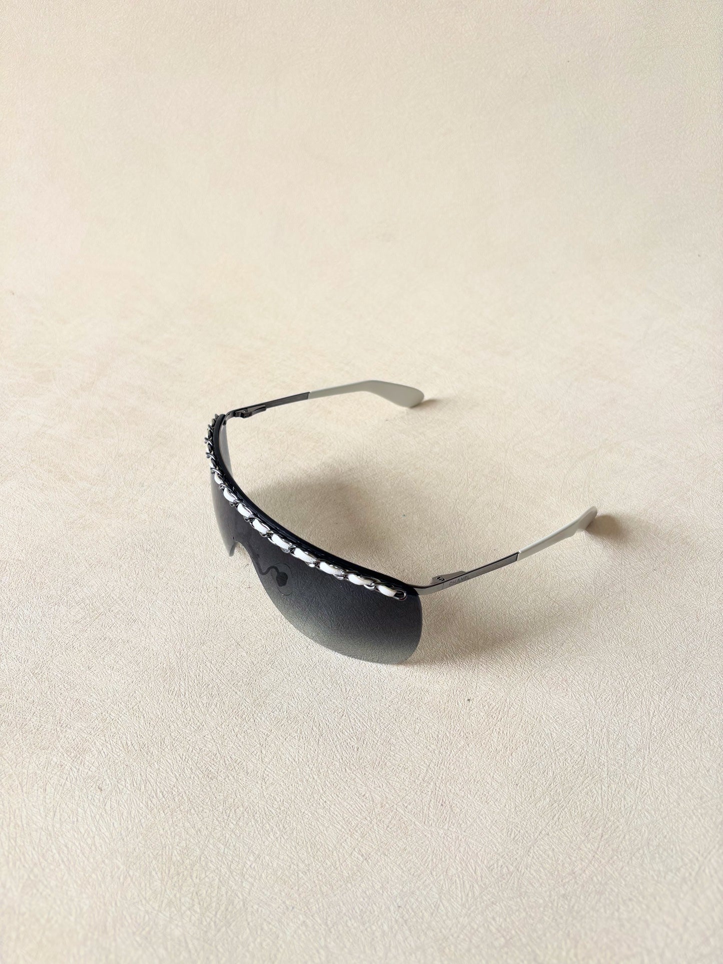 CHANEL Lunettes de soleil