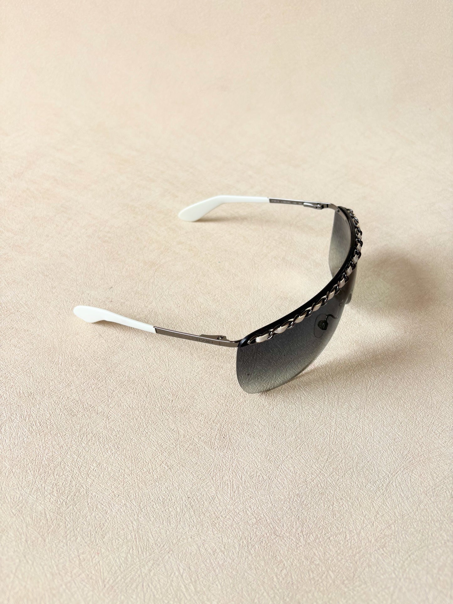 CHANEL Lunettes de soleil