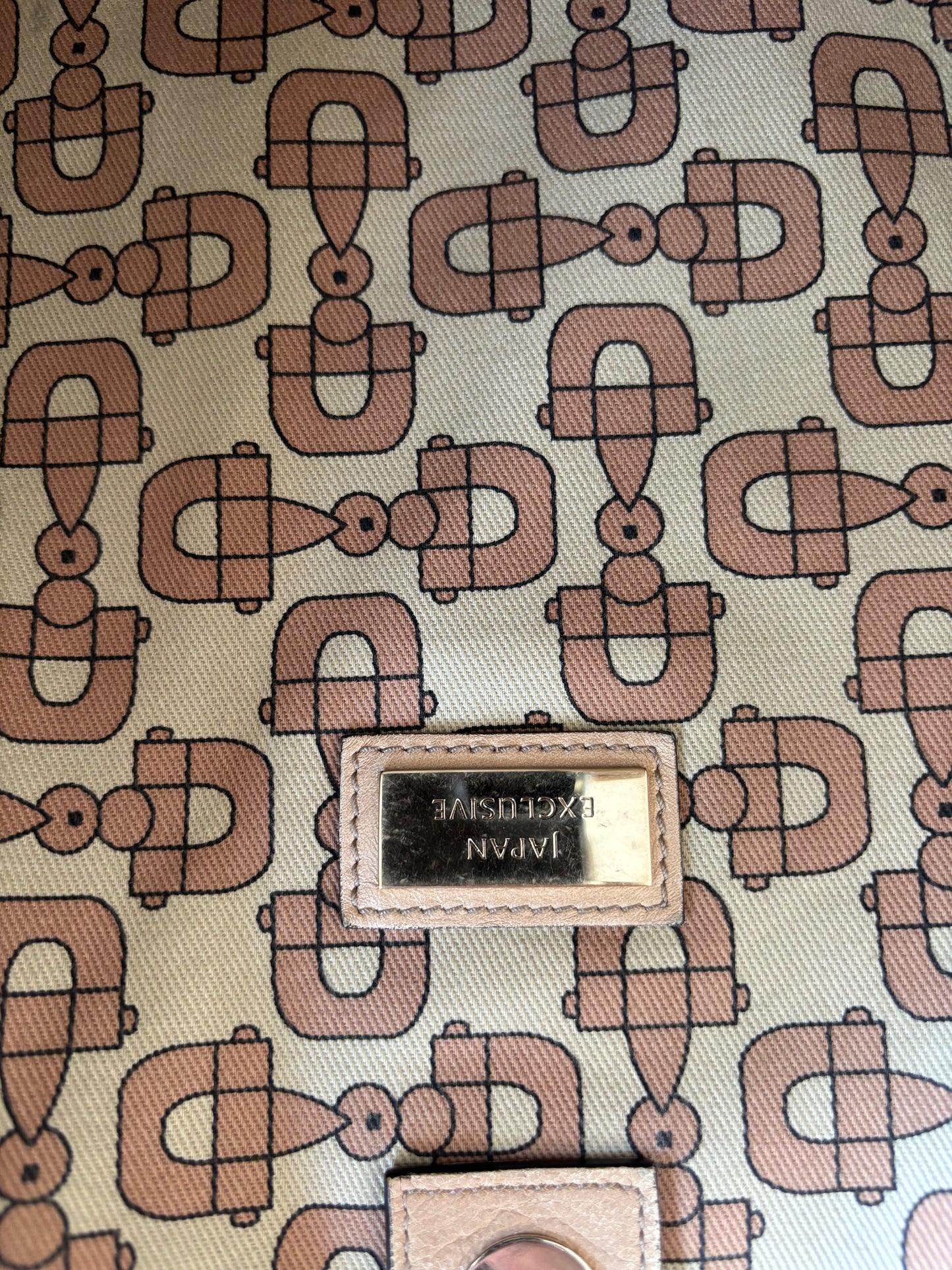 GUCCI Sac Cabas Guccissima