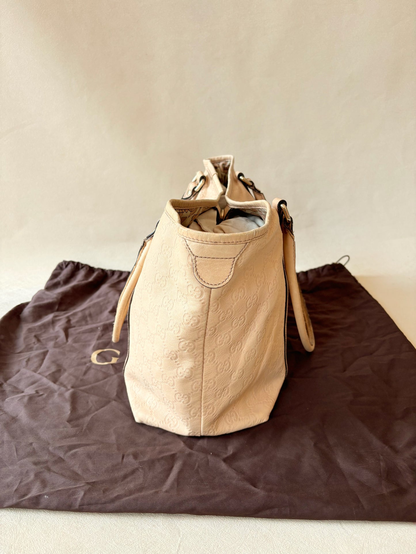 GUCCI Sac Cabas Guccissima