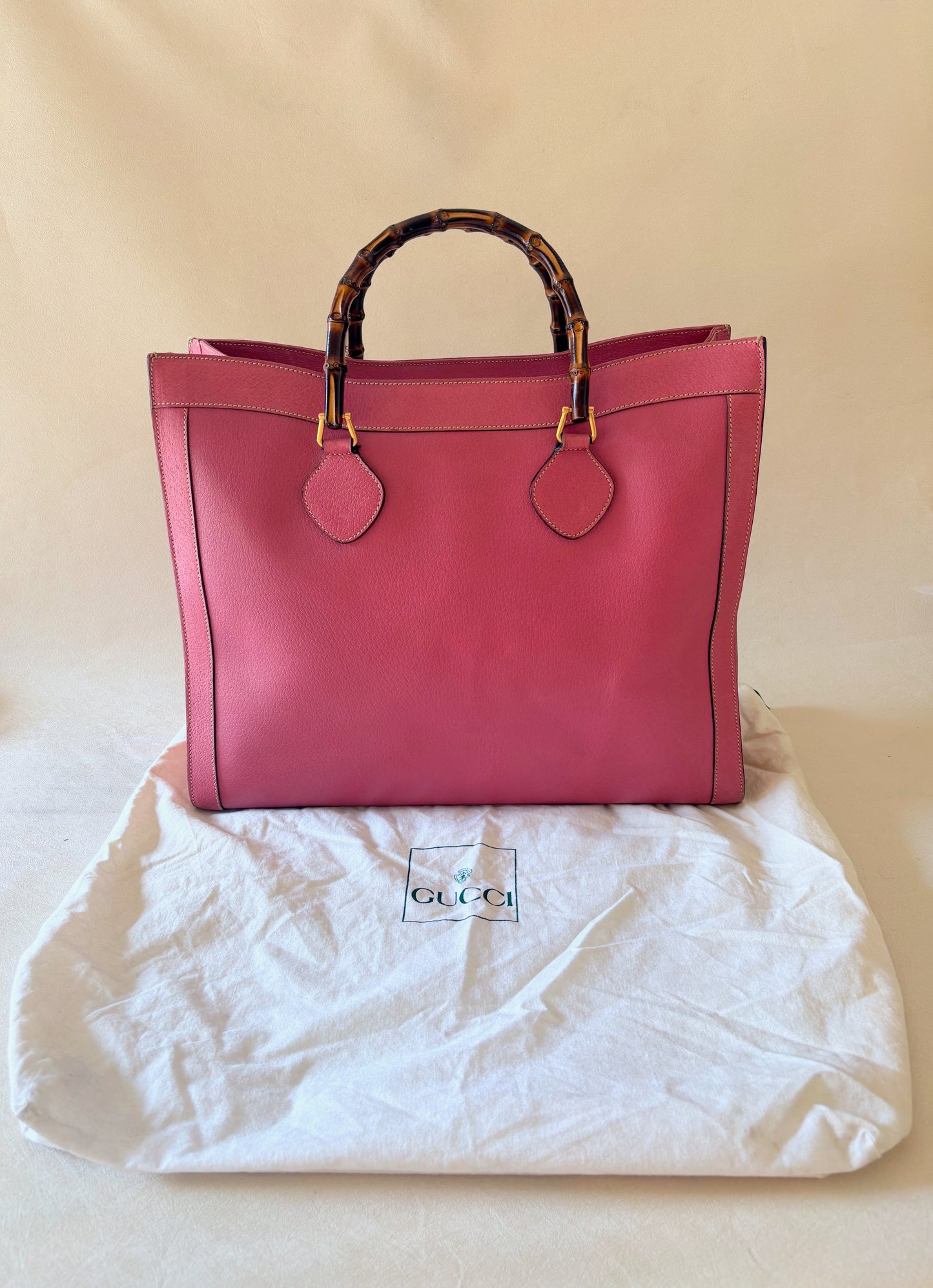 GUCCI Sac Maxi cabas Diana