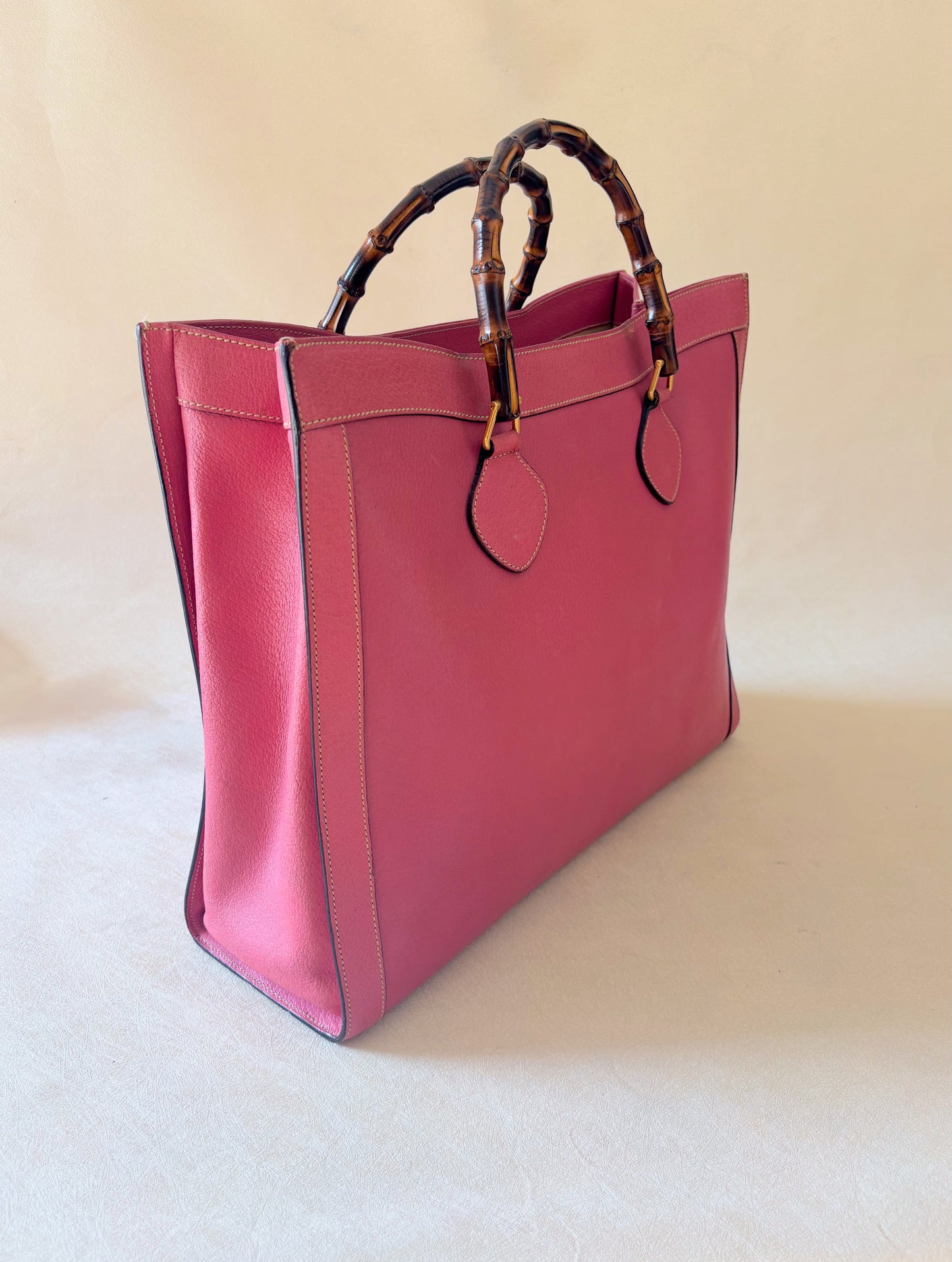 GUCCI Sac Maxi cabas Diana