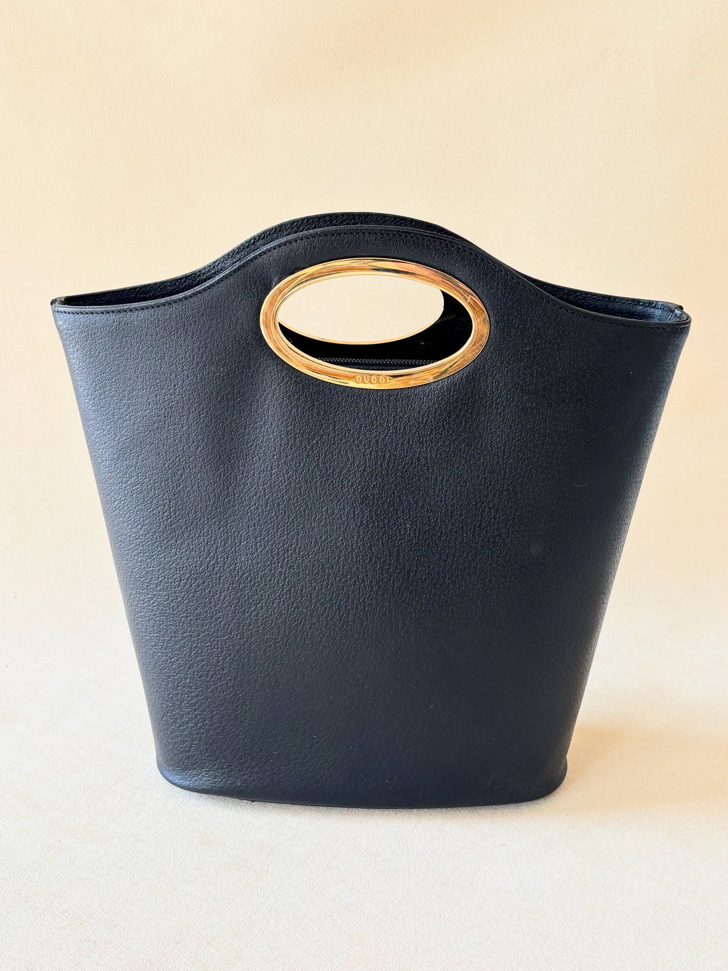 GUCCI Sac en cuir noir