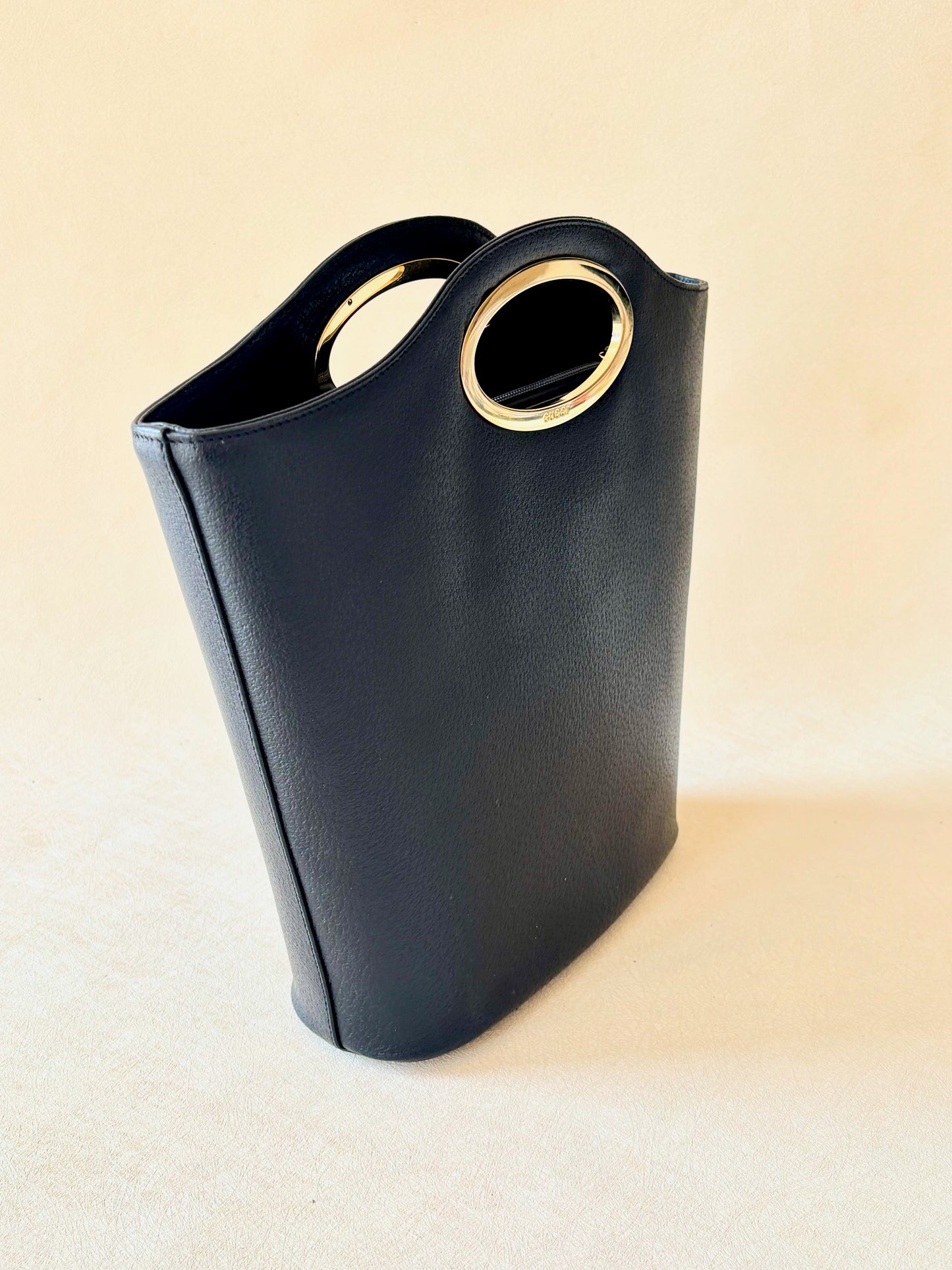 GUCCI Sac en cuir noir
