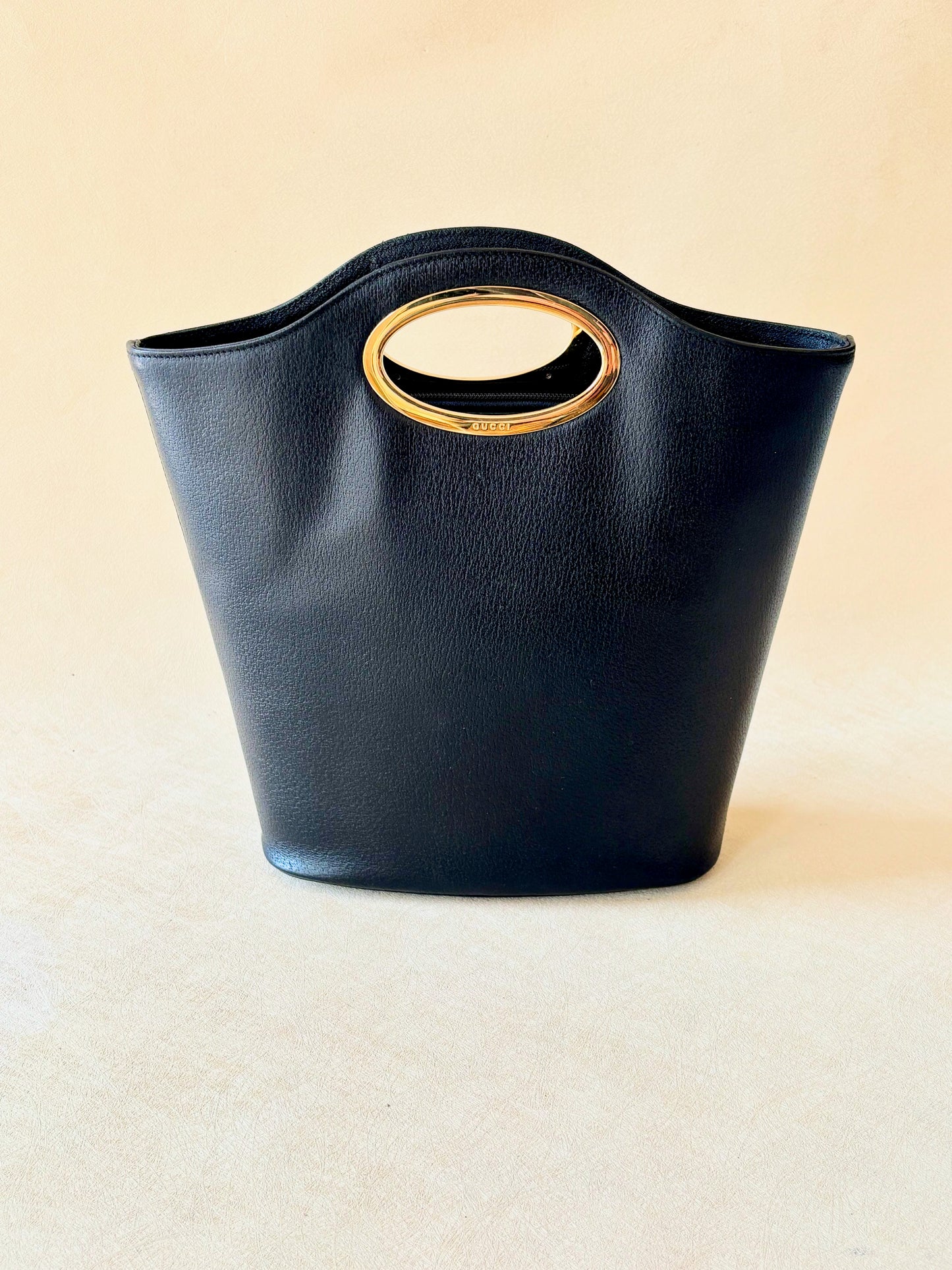GUCCI Sac en cuir noir