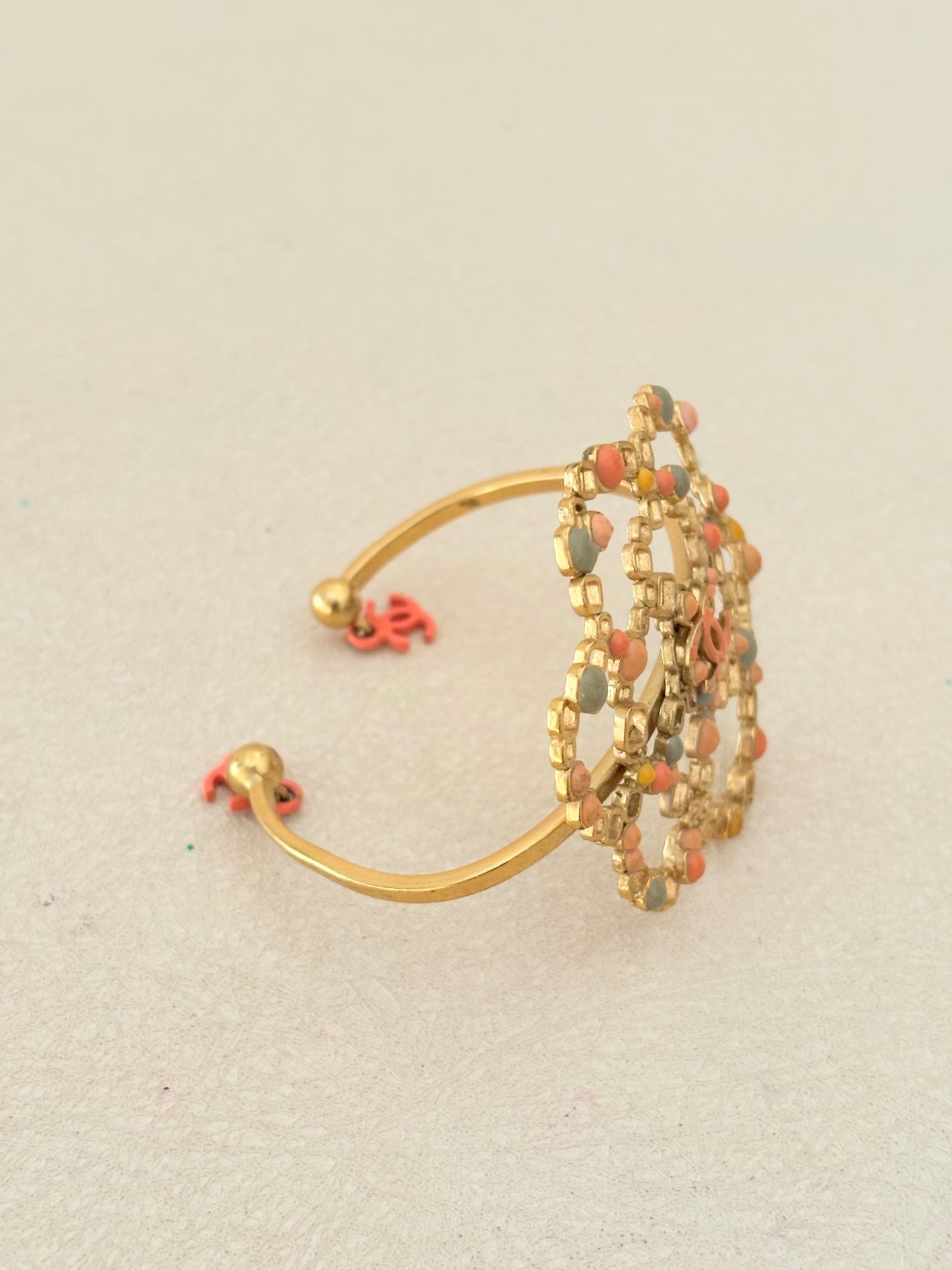 CHANEL Bracelet Camélia