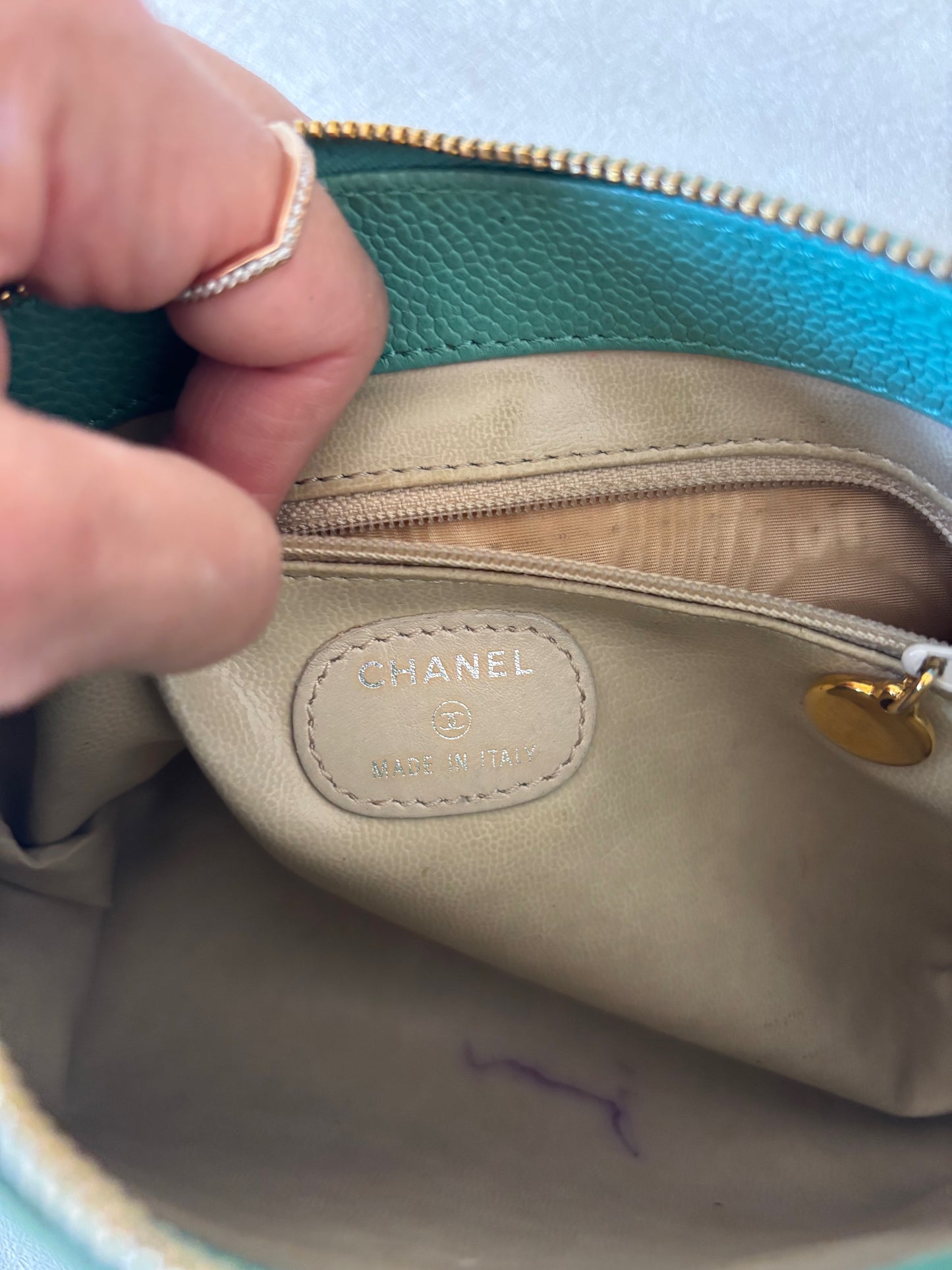 CHANEL Pochette