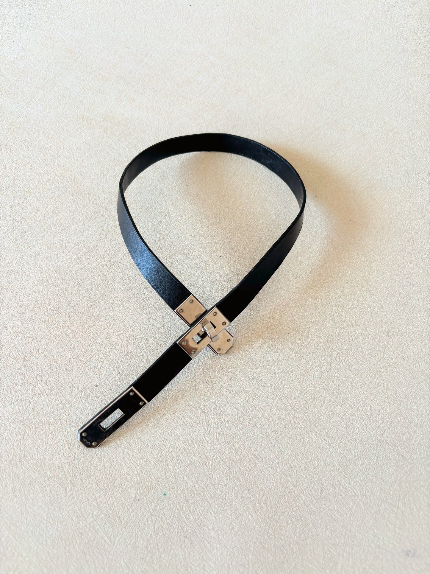 HERMÈS Collier Kelly