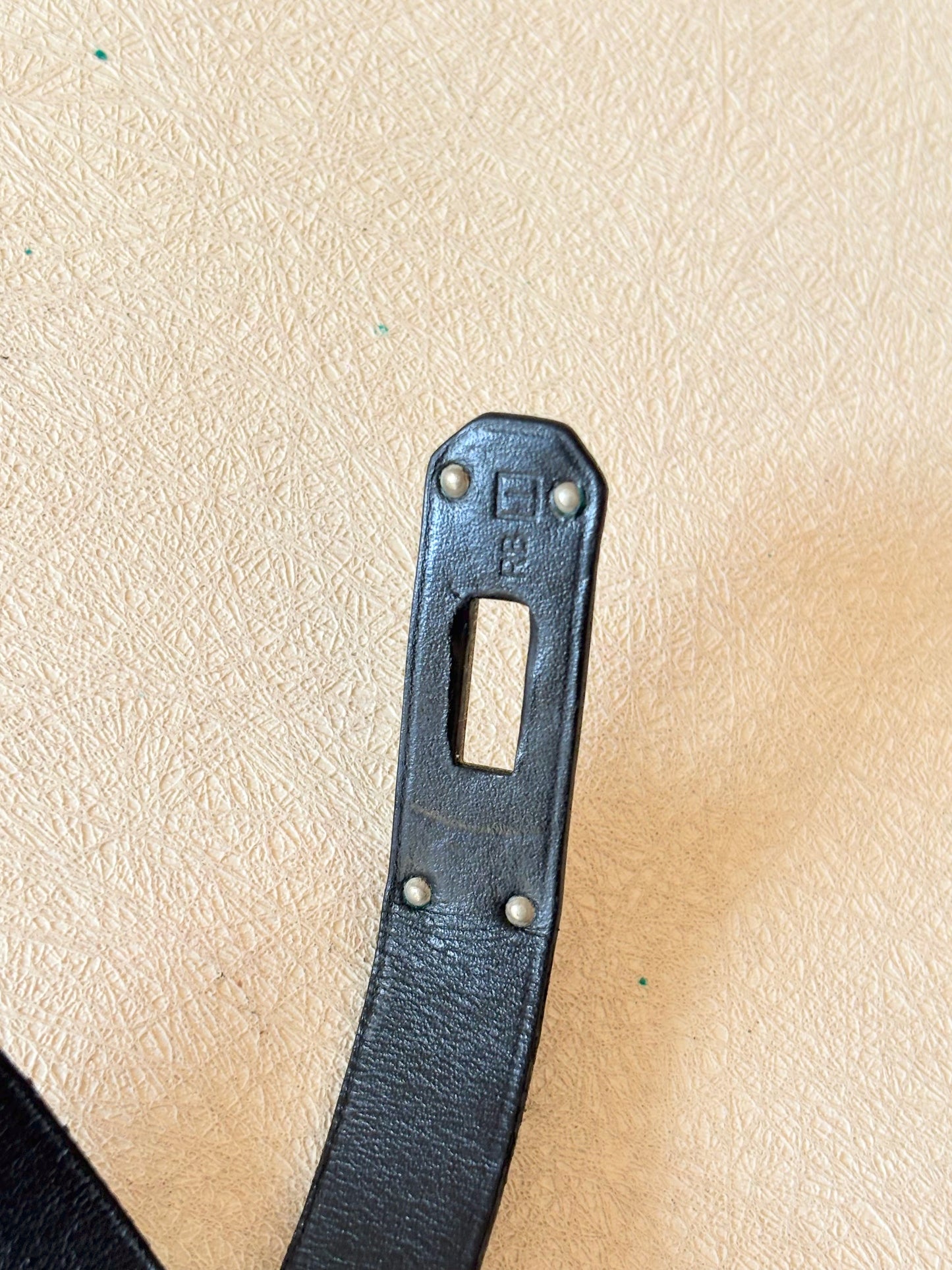HERMÈS Collier Kelly