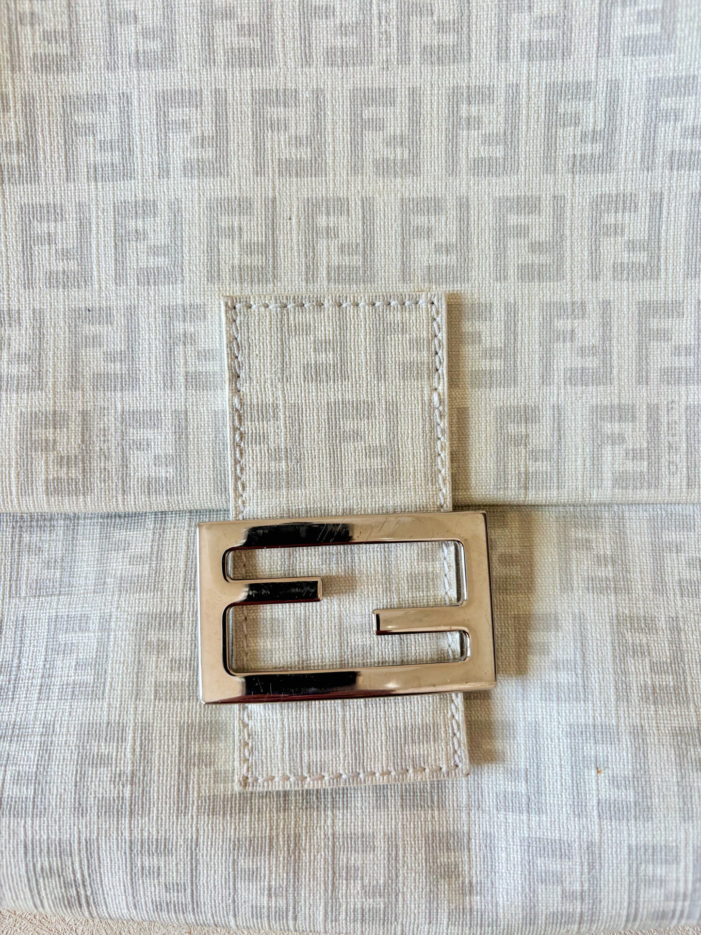 FENDI Sac Besace Mamma
