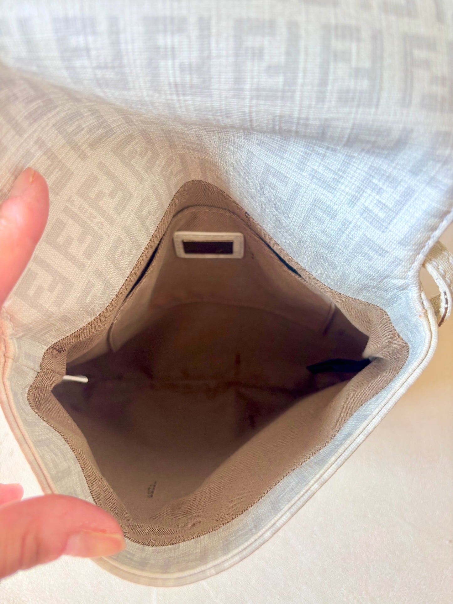 FENDI Sac Besace Mamma