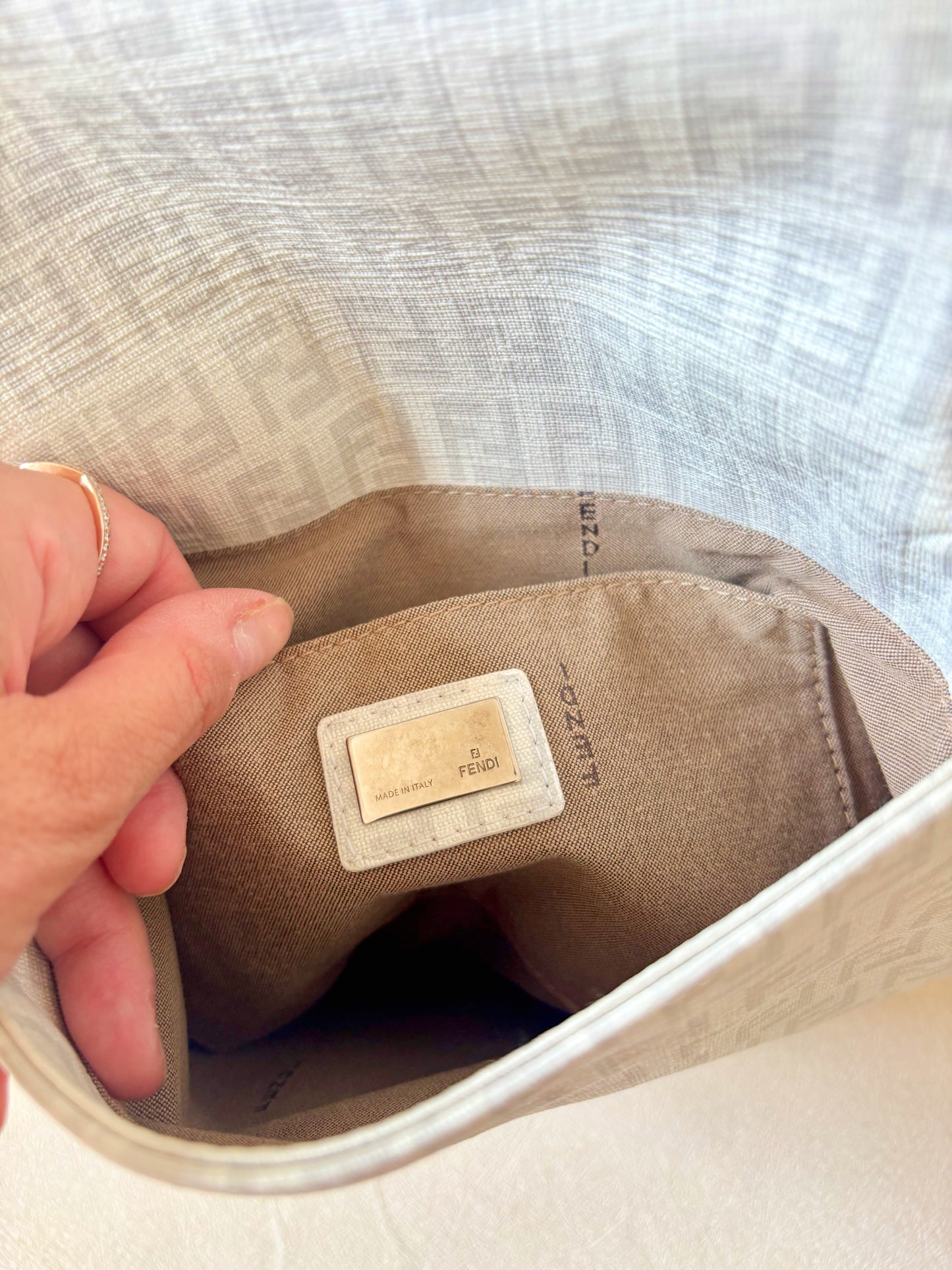 FENDI Sac Besace Mamma