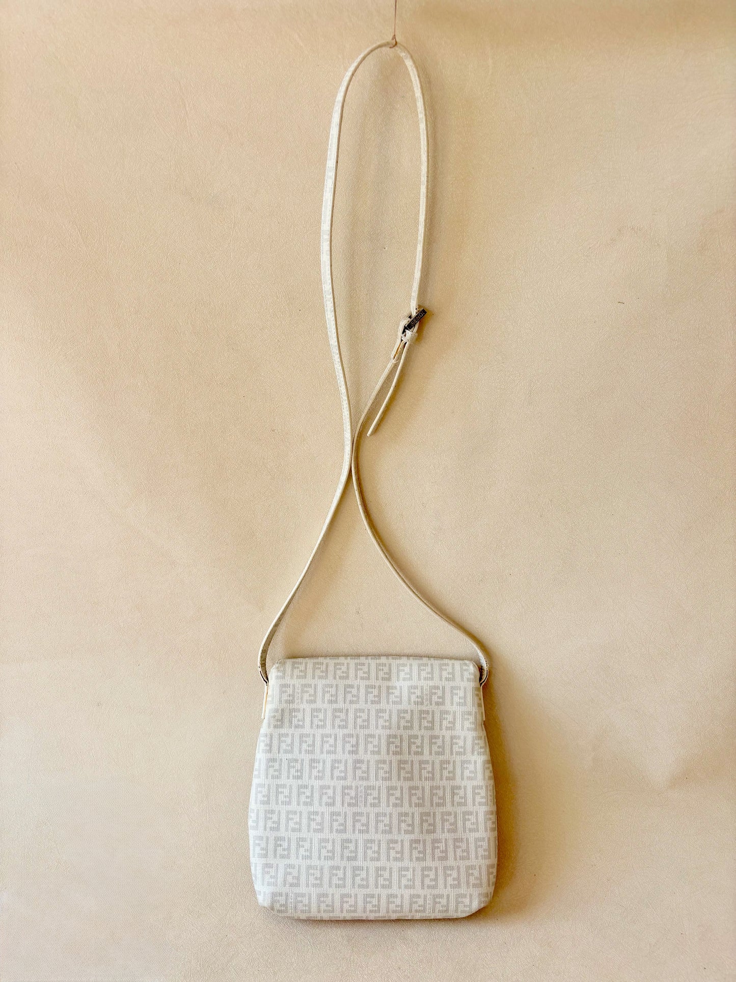 FENDI Sac Besace Mamma