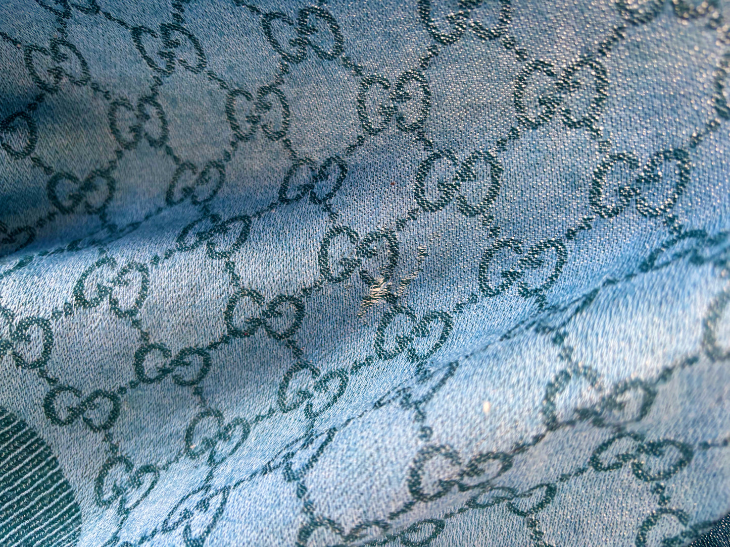 GUCCI Maxi carré