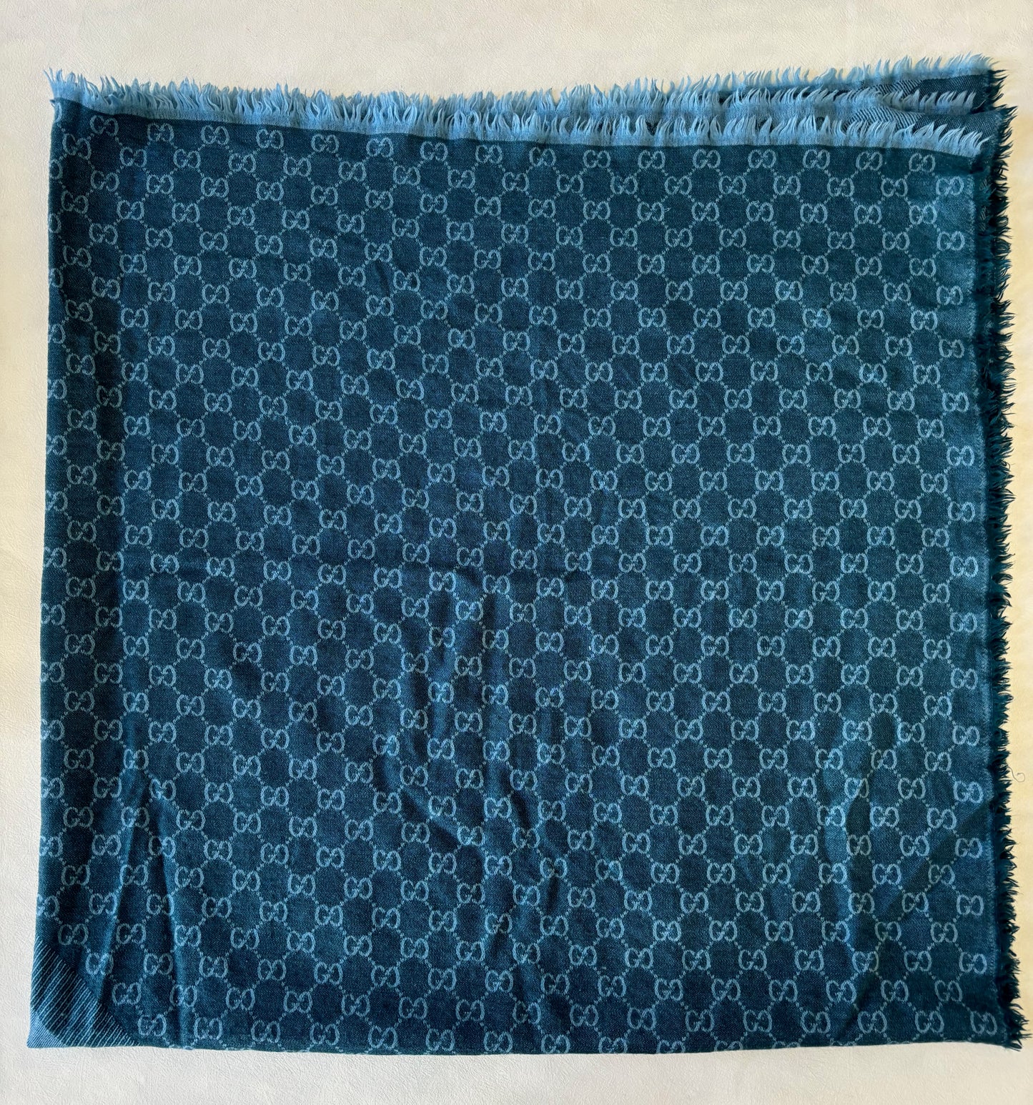 GUCCI Maxi carré