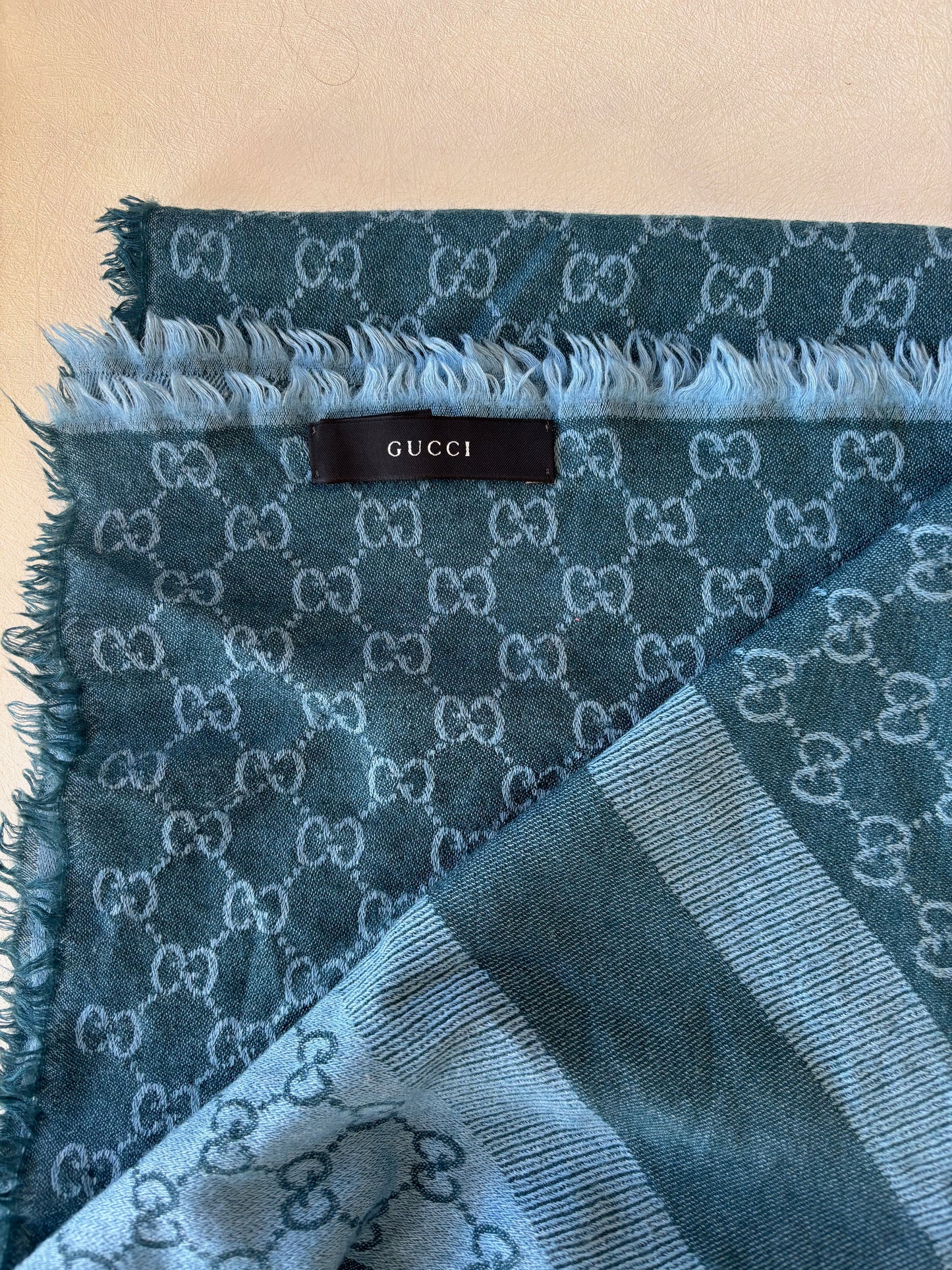 GUCCI Maxi carré