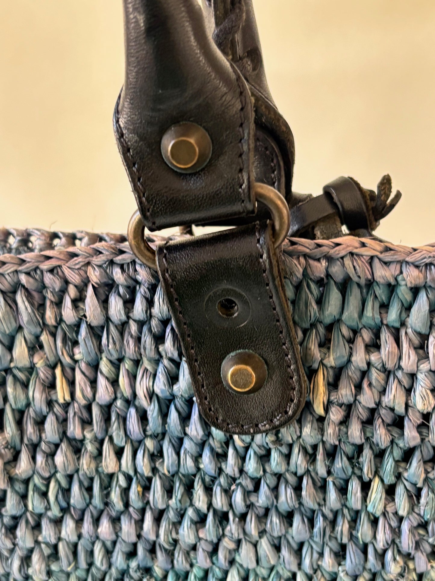 BALENCIAGA Panier en raphia