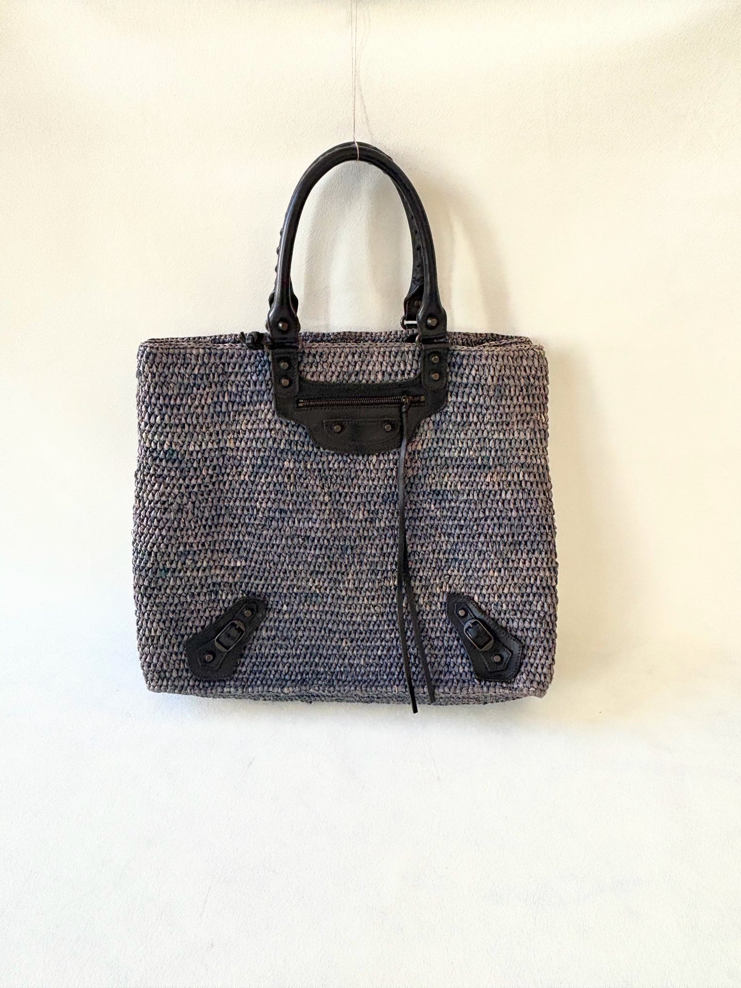 BALENCIAGA Panier en raphia