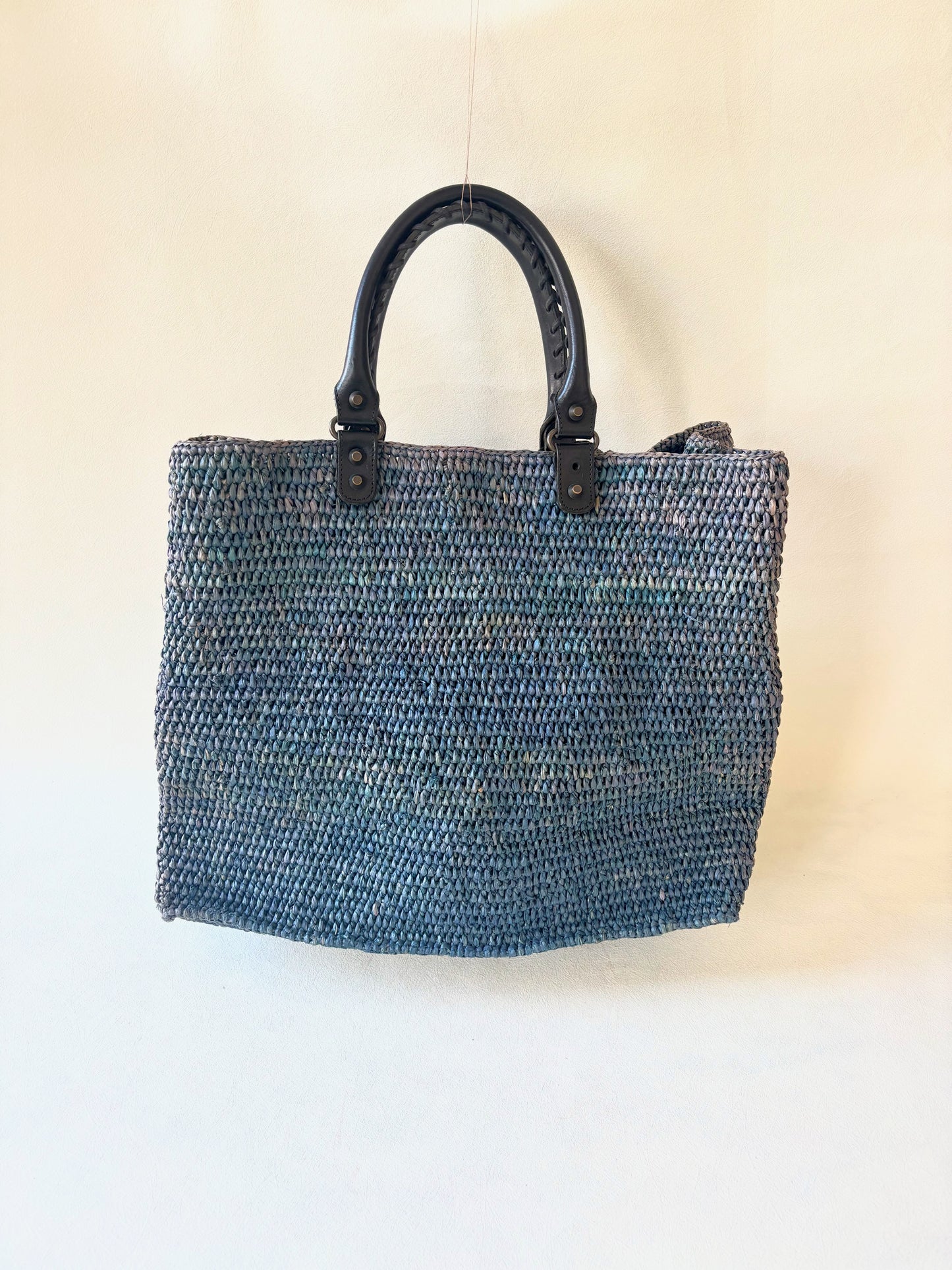 BALENCIAGA Panier en raphia