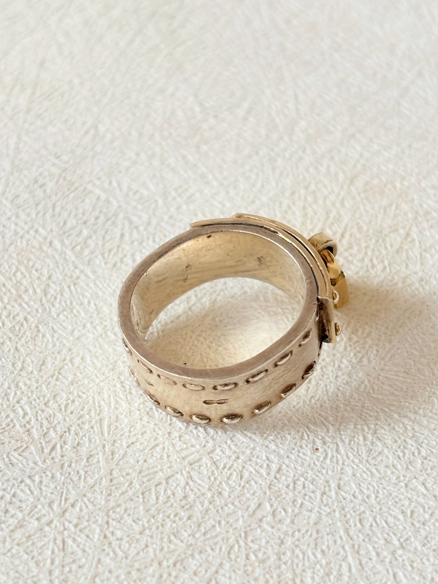 HERMÈS Bague Kelly Cadenas