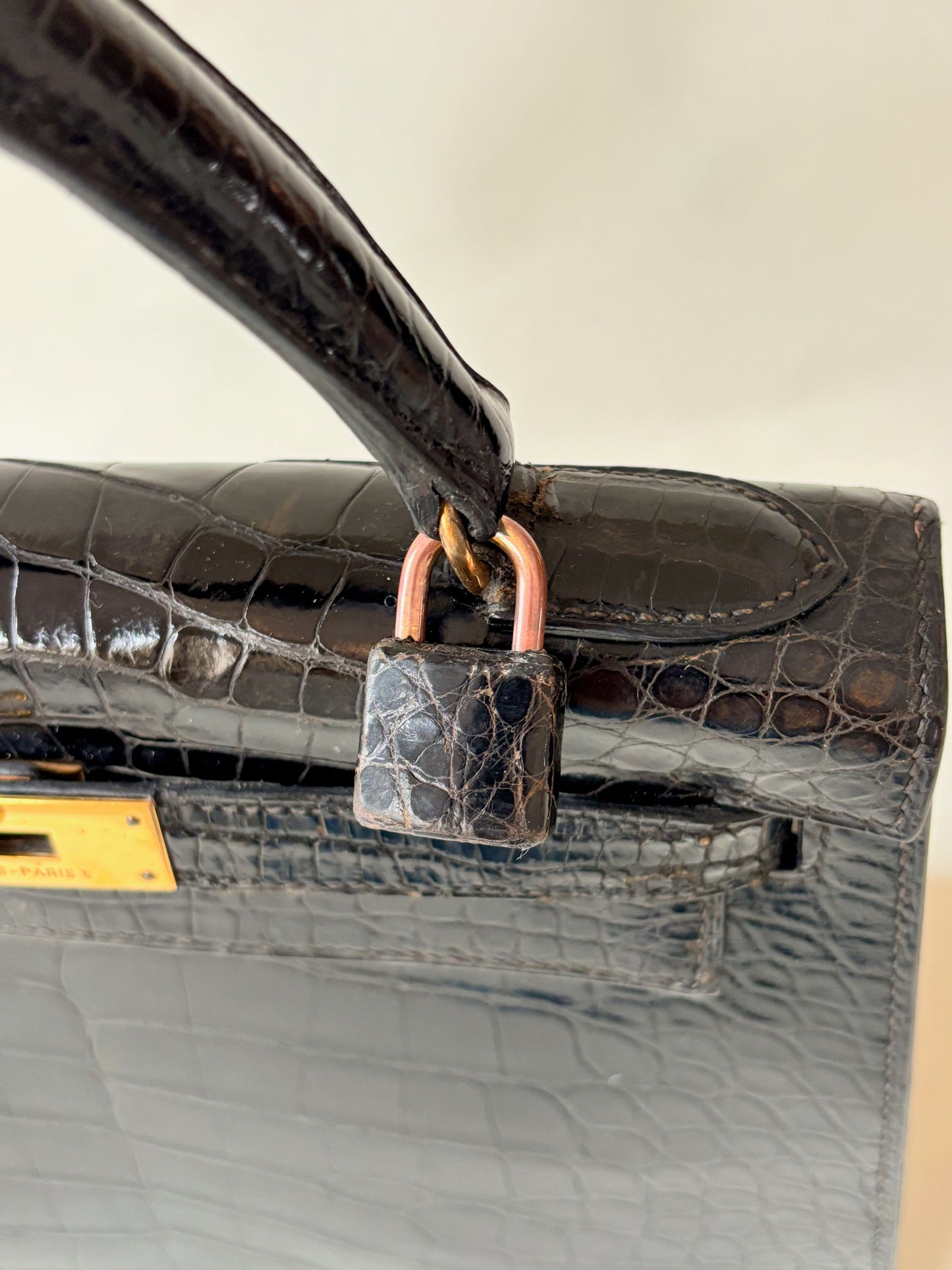 HERMÈS Sac Kelly 28 Alligator